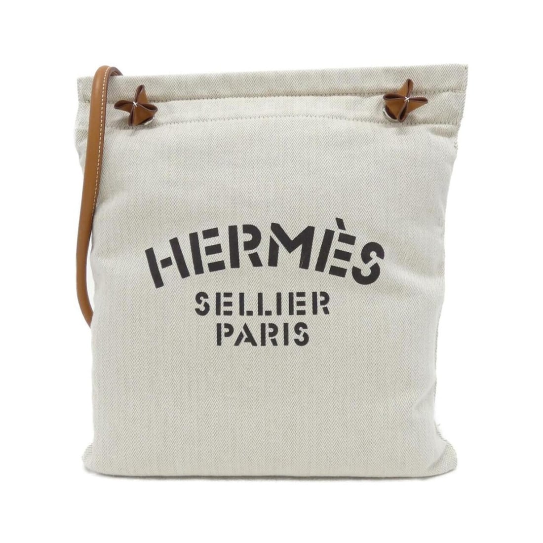 Hermes Sac Aline 068487CK Shoulder Bag: --- Catalog ---Category: SizeSize (HxWxD): 34cm x 30cm x 1cm / 13.38'' x 11.81'' x 0.39''Category: DesignType: Shoulder bagColor: Gold, WhiteGender: WomenMaterial: Toile chevron , Swift leather Catego