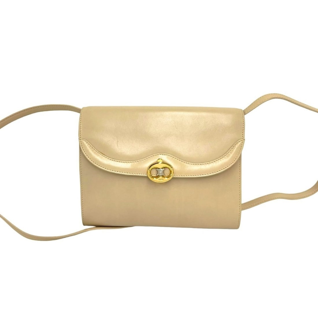 CELINE Vintage Triomphe Logo Hardware Calf Leather Shoulder Bag Pouch Sacoche Beige 09560: --- Catalog ---Category: SizeSize (HxWxD): 17.5cm x 22cm x 3.5cm / 6.88'' x 8.66'' x 1.37''Category: DesignType: Pochette, Shoulder bagColor: BeigeGender: WomenMaterial: Leather Leather/Fur Type: Calf
