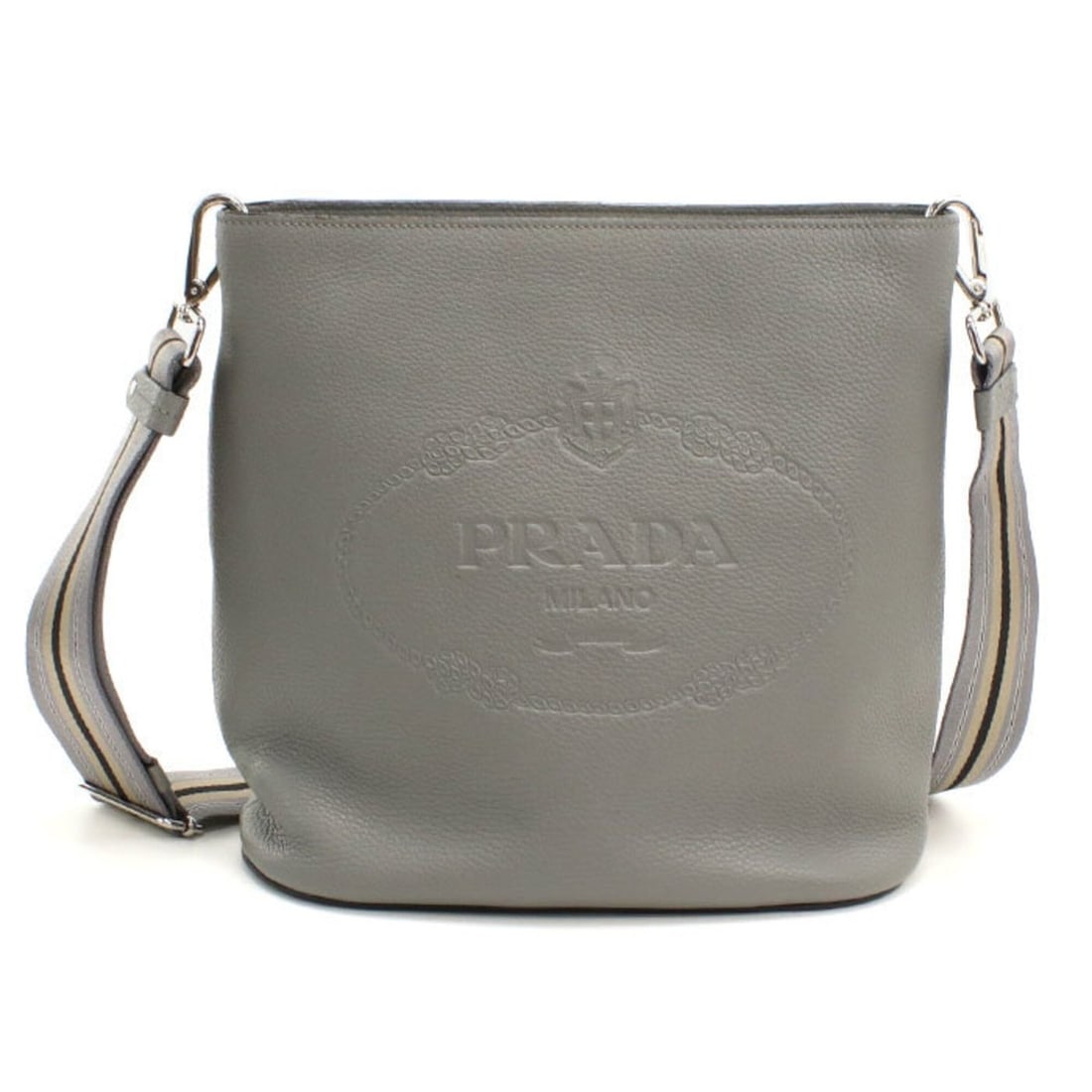 PRADA Prada Shoulder Bag 1BE057 Women's Gray: --- Catalog ---Category: SizeSize (HxWxD): 25.5cm x 26cm x 14cm / 10.03'' x 10.23'' x 5.51''Category: DesignType: Shoulder bagColor: GrayGender: WomenMaterial: Leather Hardware Color: SilverCategory: 