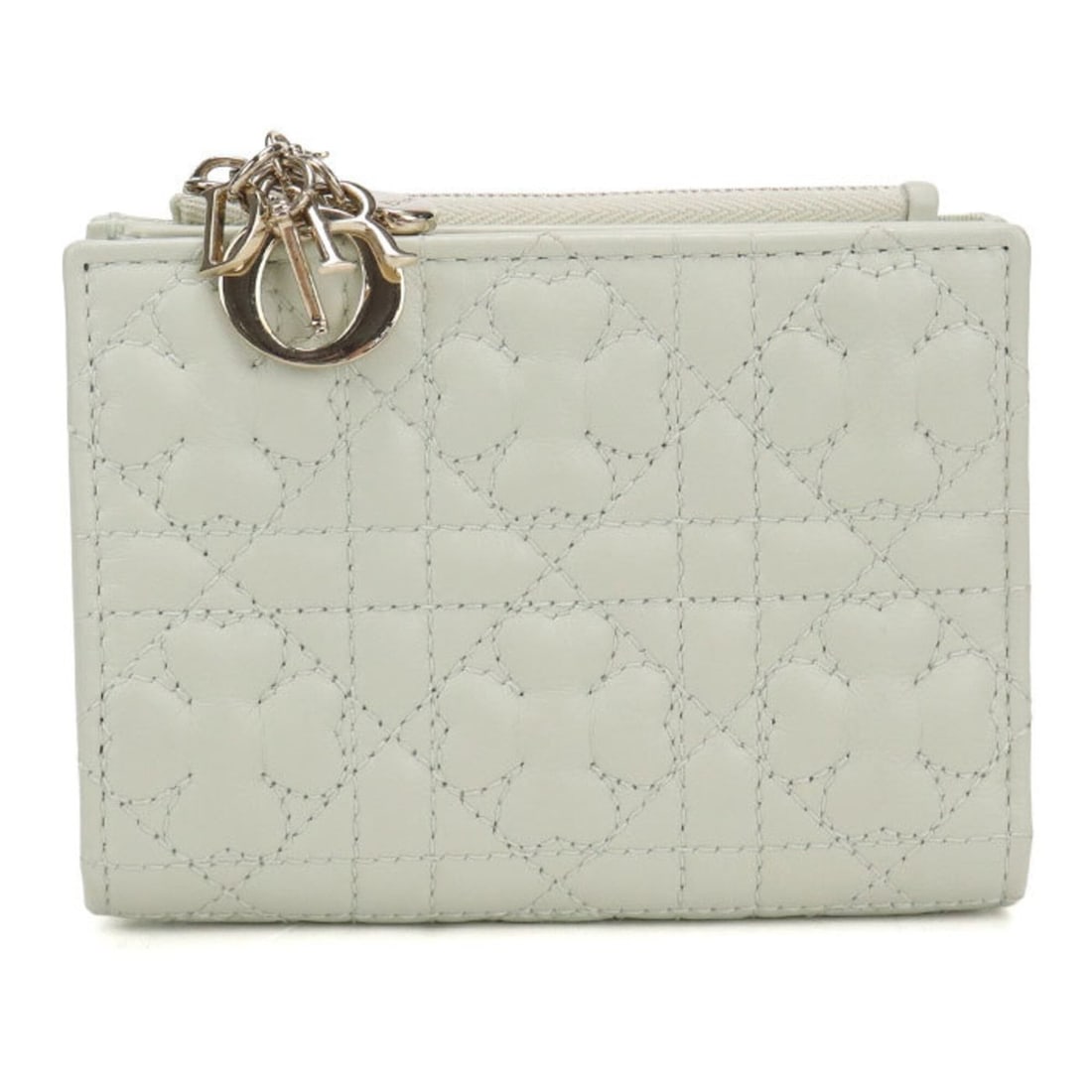 Christian Dior DIOR Dior Bi-fold Wallet Dahlia Lady Women's Green: --- Catalog ---Category: SizeSize (HxWxD): 9cm x 12cm x 1.5cm / 3.54'' x 4.72'' x 0.59''Category: DesignType: Wallet (bi-fold)Color: GreenGender: WomenMaterial: Leather Category: GeneralBrand: Christi