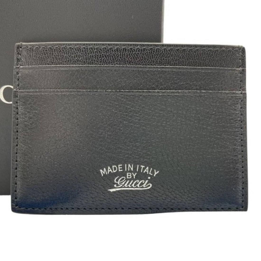 GUCCI business card holder/card case, Lilac 867316, black leather, for men and women.: --- Catalog ---Category: DesignType: Card caseColor: BlackGender: Men,WomenMaterial: Leather Category: GeneralMPN: 867316Brand: GucciCountry of Origin: ItalyCategory: Physical PropertiesSize (HxWxD): 