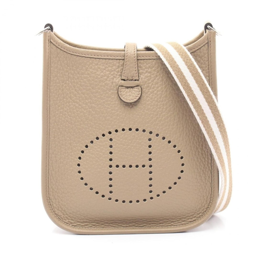 Hermes Evelyne TPM Amazon Beige Malfa Shoulder Bag Handbag Leather Taurillon Clemence Women's: --- Catalog ---Category: SizeSize (HxWxD): 18cm x 16.5cm x 5.5cm / 7.08'' x 6.49'' x 2.16''Category: DesignType: Handbag, Shoulder bagColor: BeigeGender: WomenMaterial: Taurillon clemence leather Cate