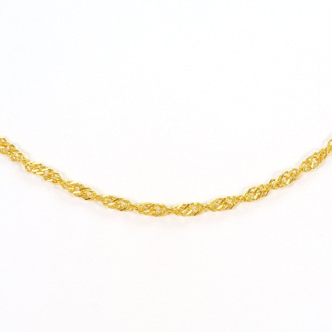 K24 24K YG Yellow Gold Necklace, Total Weight 5.0g, 42cm, Like New Condition: --- Catalog ---Category: SizeWeight: 5g / 0.17oz.Neck Circumference: 42 cm / 16.53''Category: DesignColor: Yellow goldMetal: GoldGender: WomenMaterial: Yellow gold (24K)Metal Purity: 24KNecklace Type: