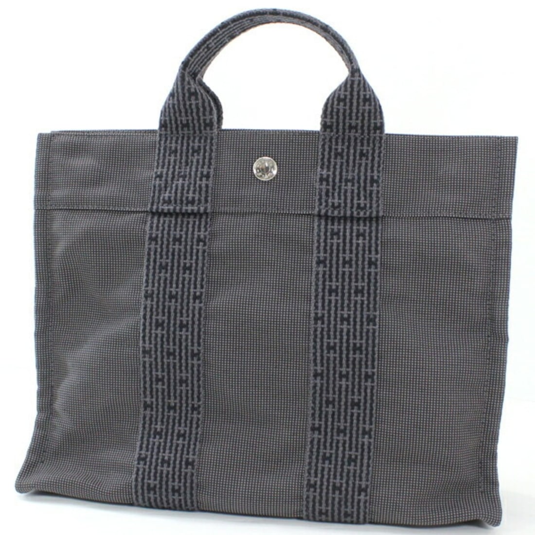 Hermes Handbag Herline PM Gray Men's and Women's HERMES T6081: --- Catalog ---Category: SizeSize (HxWxD): 23cm x 30cm x 8cm / 9.05'' x 11.81'' x 3.14''Category: DesignType: HandbagColor: GrayGender: Men,WomenMaterial: Canvas Inner Pocket: Open pocket 1Category: