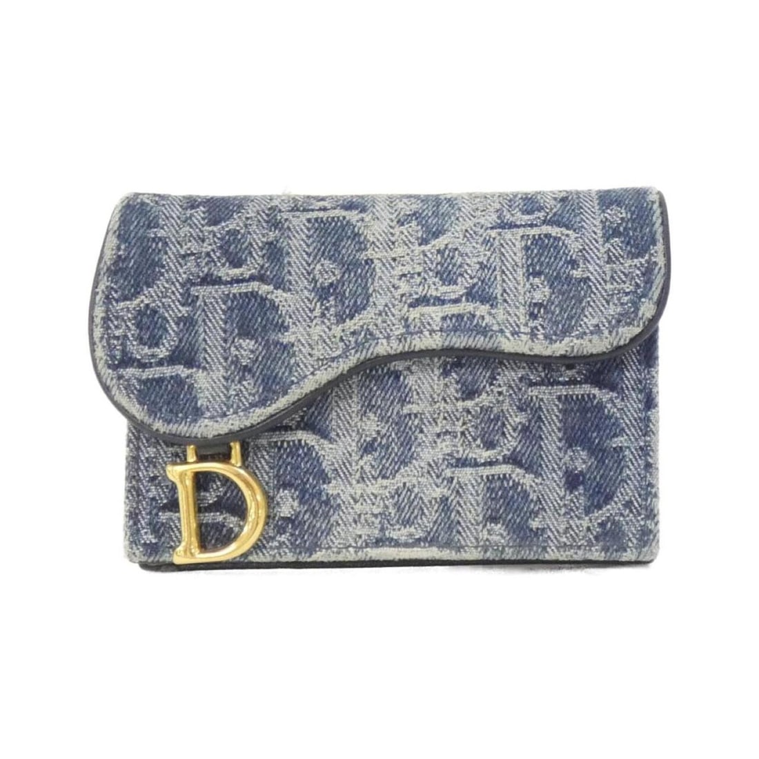 Christian Dior DENIM DIOR OBLIQUE Saddle Bloom S5611CDCE Business Card Holder/Card Case: --- Catalog ---Category: DesignType: Card caseColor: BlueGender: Men,WomenMaterial: Denim Category: GeneralMPN: S5611CDCEBrand: Christian DiorCategory: Physical PropertiesSize (HxWxD): 7.5cm x 10.5cm