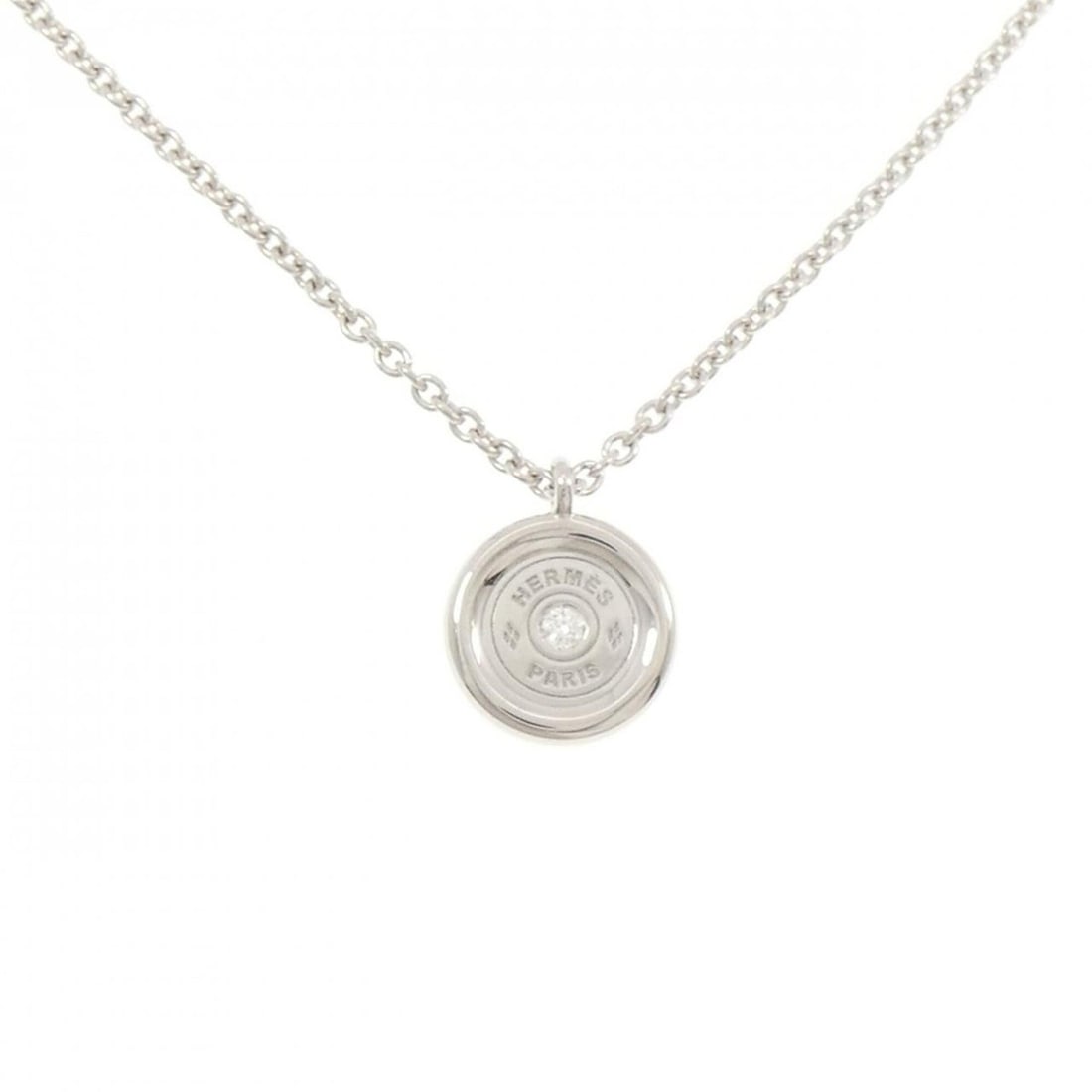 Hermes Sellier Petite Model Necklace: --- Catalog ---Category: SizePendant Size: 15.9mm x 12.7mm / 0.62'' x 0.49''Neck Circumference: 38 cm / 14.96''Category: DesignStone: DiamondGender: WomenMaterial: White gold (18K)Pendant Type: Pendan