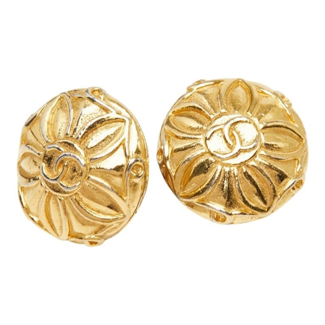 Chanel Coco Mark Flower Motif Earrings, Gold Plated (GP), Women's.: --- Catalog ---Category: SizeSize (HxWxD): 25.00mm x 26.00mm / 0.98'' x 1.02''Category: DesignType: Clip earringsColor: GoldFinish: Gold platedGender: WomenCategory: GeneralBrand: Chanel--- Item List 