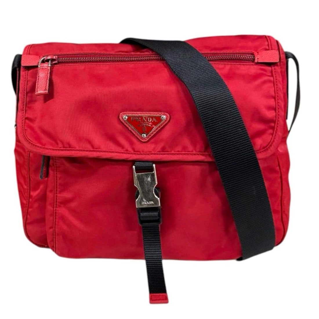 Prada Shoulder Bag, Nylon, Red, Men's & Women's, PRADA: --- Catalog ---Category: SizeSize (HxWxD): 21.5cm x 25cm x 9cm / 8.46'' x 9.84'' x 3.54''Category: DesignType: Shoulder bagColor: Red colorGender: Men,WomenMaterial: Nylon Category: GeneralBrand: Prad