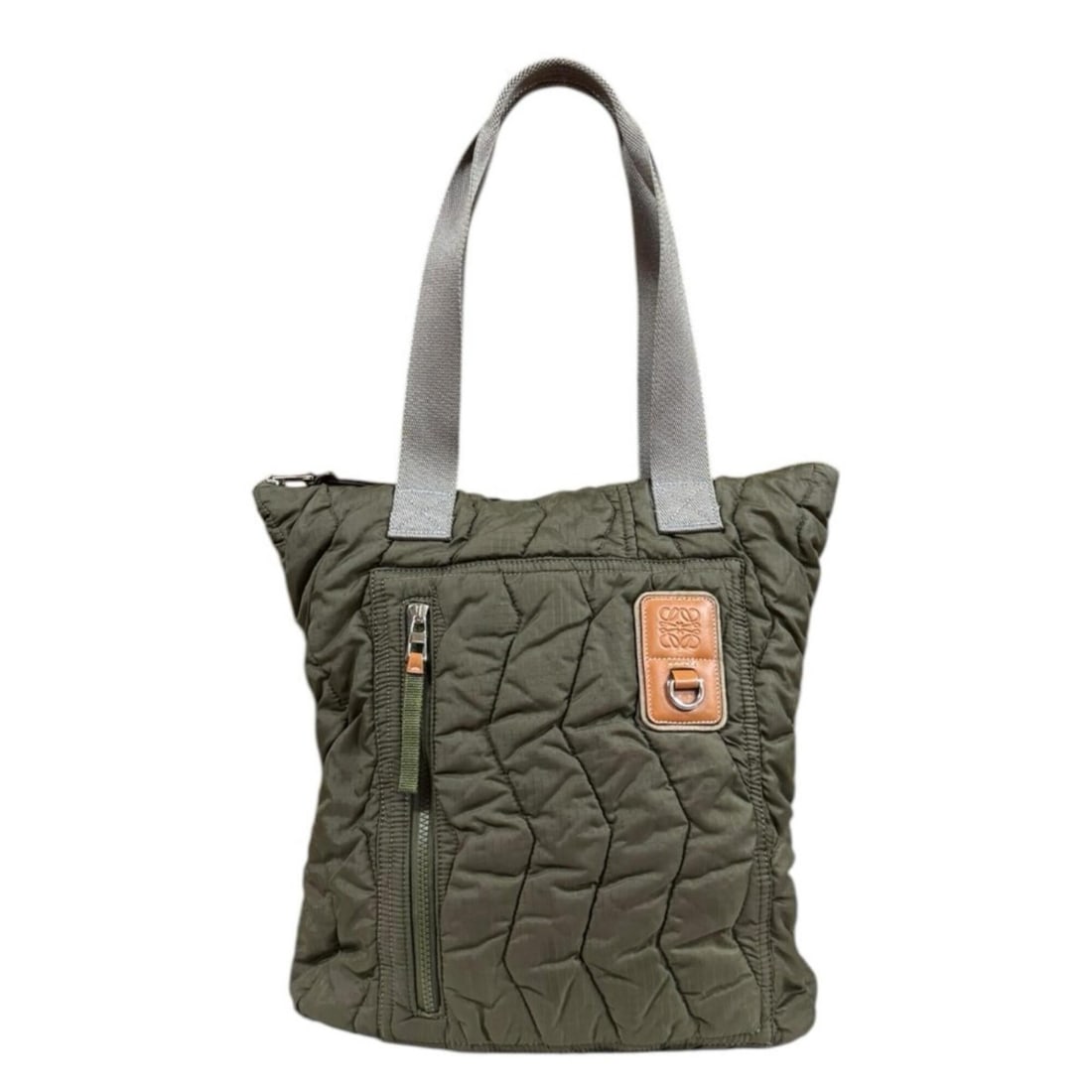 Loewe Eye / Nature Tote Bag, Nylon, Green, Men's & Women's: --- Catalog ---Category: SizeSize (HxWxD): 39cm x 32cm x 14cm / 15.35'' x 12.59'' x 5.51''Category: DesignType: Tote bagColor: Green, KhakiGender: Men,WomenMaterial: Nylon Category: GeneralBrand: Loew