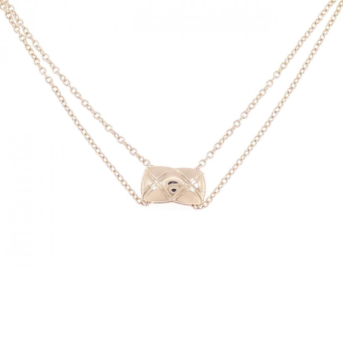 Chanel Coco Crush Necklace: --- Catalog ---Category: SizeWidth: 1.5mm / 0.06''Weight: 7g / 0.24oz.Pendant Size: 7.5mm x 13.6mm / 0.29'' x 0.53''Neck Circumference: 37 cm - 40 cm / 14.56'' - 15.74''Category: DesignMaterial: Pink