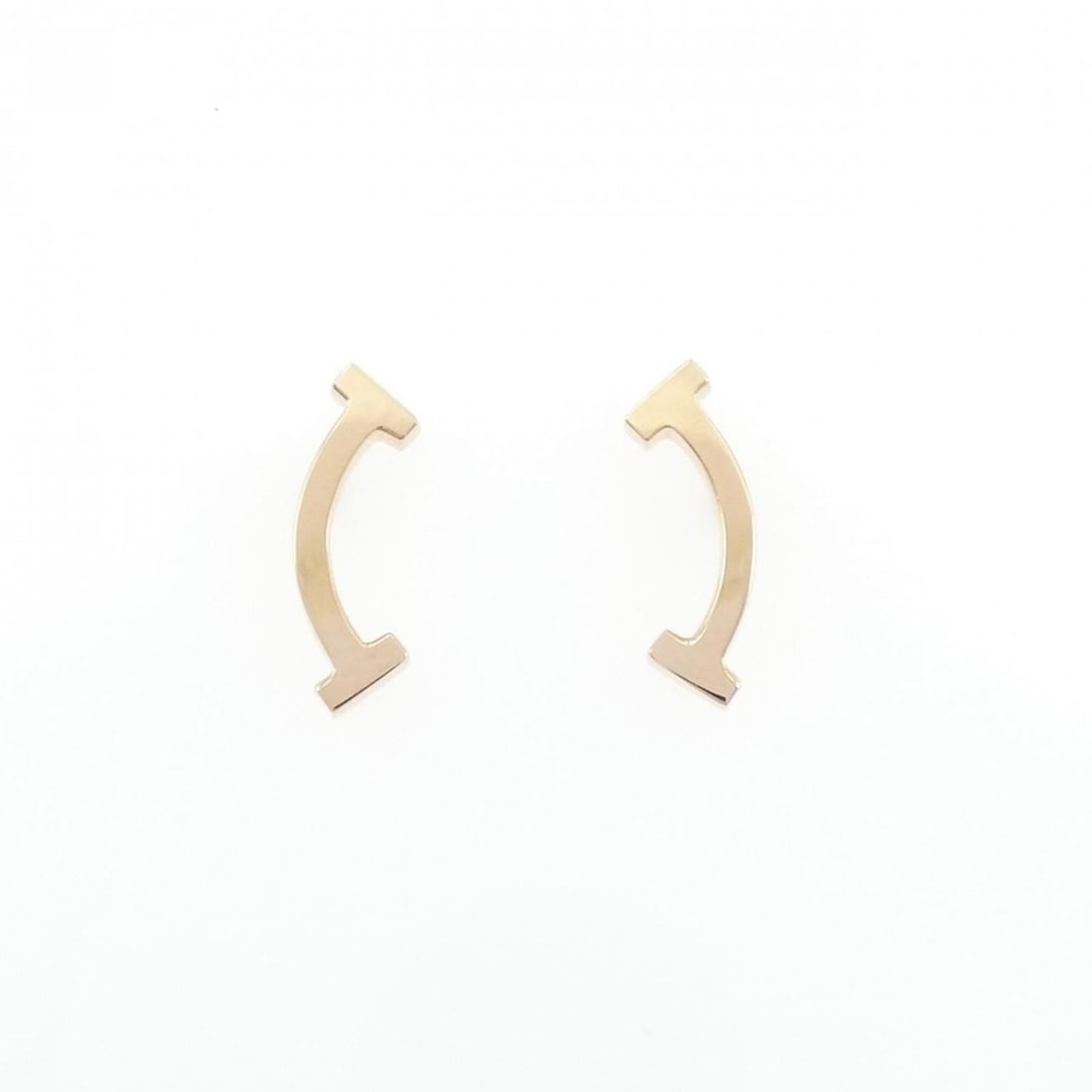 Tiffany T Smile Earrings: --- Catalog ---Category: SizeSize (HxWxD): 13.50mm x 4.50mm / 0.53'' x 0.18''Category: DesignType: Stud earringsGender: WomenMaterial: Pink gold (18K)Category: GeneralMPN: 60150766Brand: Tiffany---