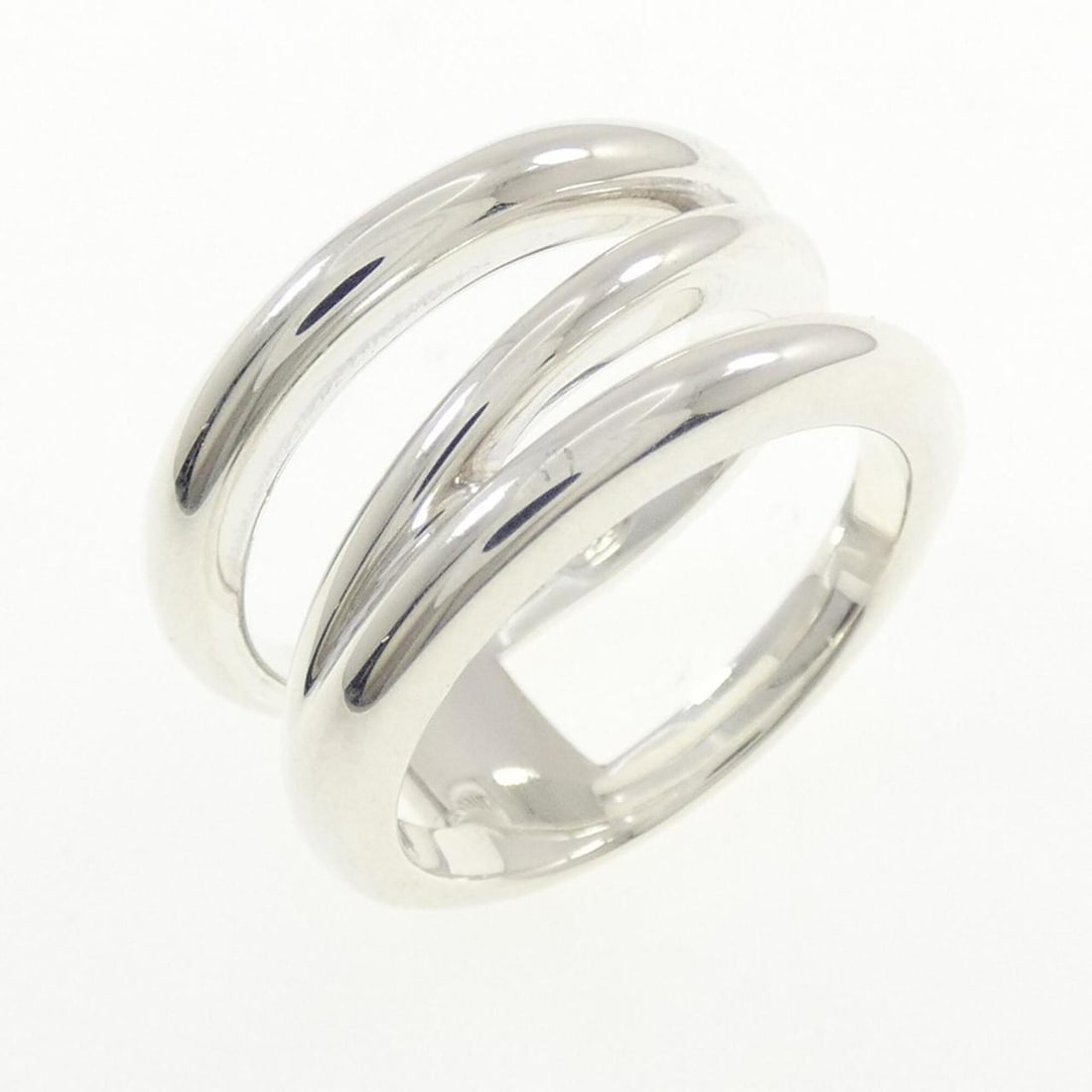 Tiffany Open Diagonal Ring: --- Catalog ---Category: SizeJP Size: 13.5US Size: 6.5Category: DesignType: Band ringGender: WomenMaterial: Silver 925Category: GeneralBrand: Tiffany--- Item List ---Section: ConditionRanking: Rank A