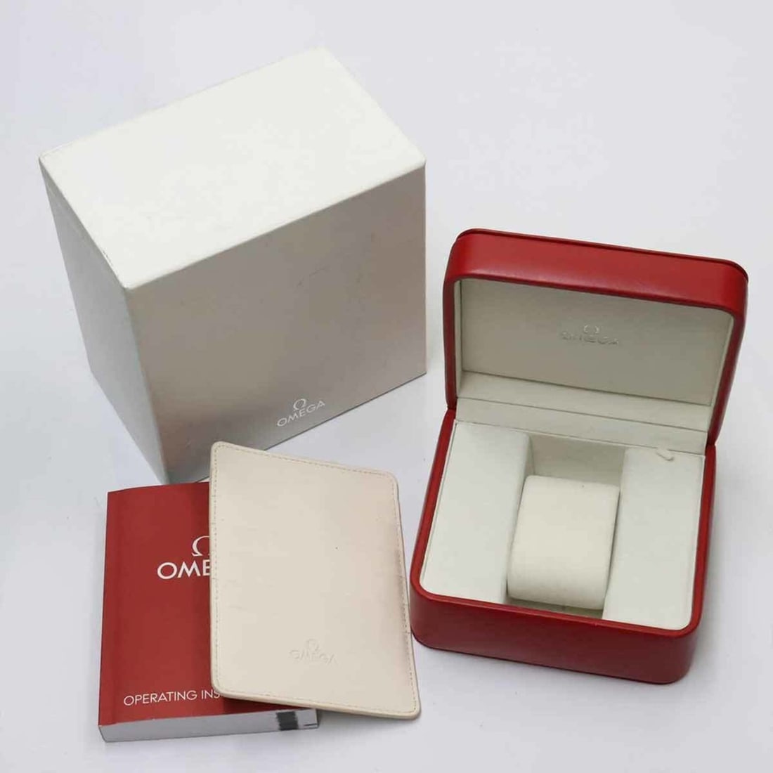 Omega Seamaster Aqua Terra Co-Axial 231 10 42 21 02 001 Men's Watch Date Silver Automatic: --- Catalog ---Category: SizeWrist Size: 18cm / 7.08''Case Diameter: 42mm / 1.65''Category: DesignType: WristwatchGender: MenColor (Dial): SilverMaterial (Band): Stainless steelMaterial (Case): Stainl