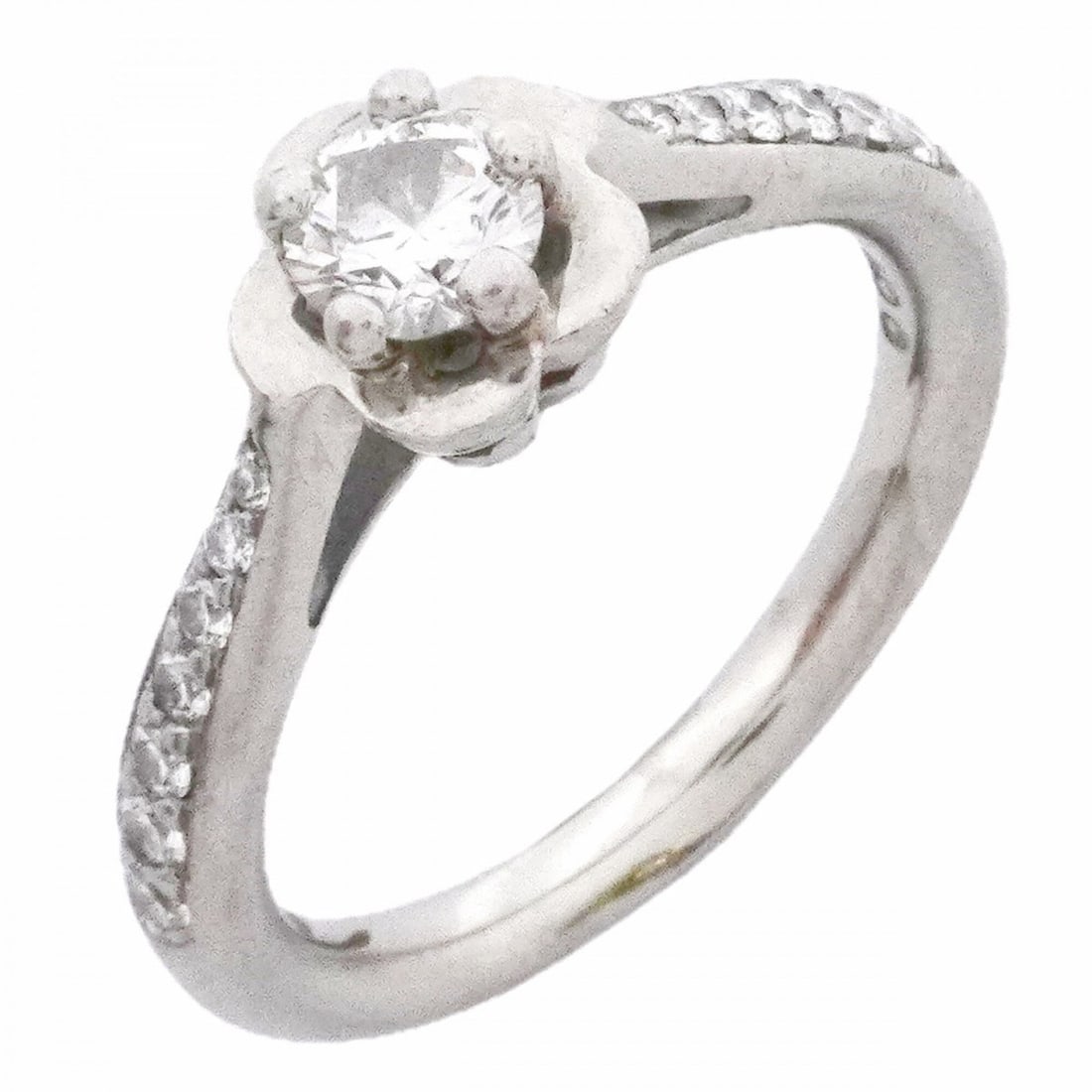 Chanel Camellia Ring, Pt950 Platinum, Diamond, Size #48, Women's: --- Catalog ---Category: SizeUS Size: 4.5Brand Size: 48Category: DesignType: Band ringStone: DiamondGender: WomenMaterial: Platinum 950Category: GeneralBrand: Chanel--- Item List ---Section: Condition