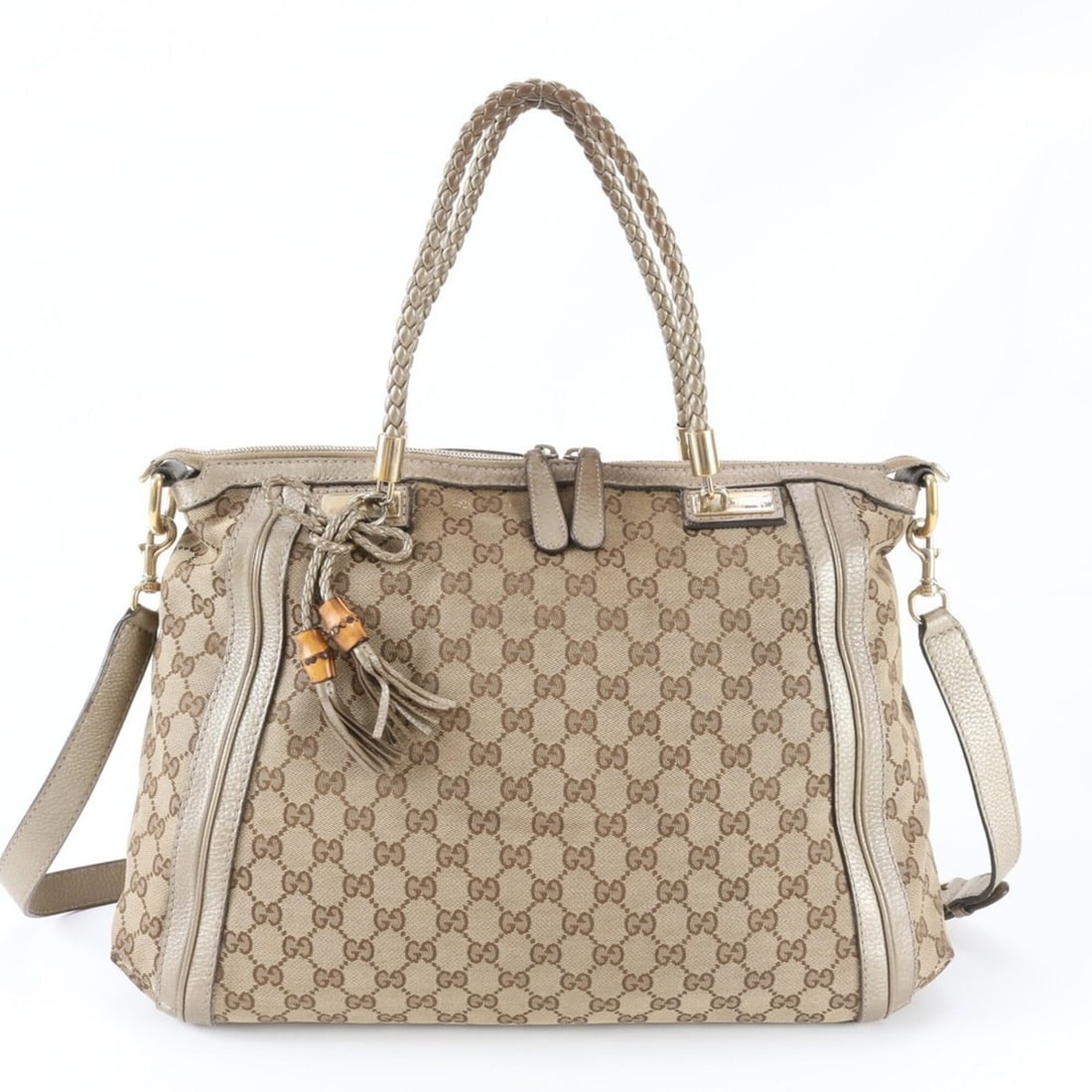 Gucci GG Canvas Bella Bamboo Ribbon 269946 Leather 2-Way Shoulder Bag Tote for Women: --- Catalog ---Category: SizeSize (HxWxD): 30cm x 43cm x 14cm / 11.81'' x 16.92'' x 5.51''Strap Length: 120cm / 47.24''Handle Length: 45cm / 17.71''Category: DesignType: Shoulder bagColor: Beige, Gold