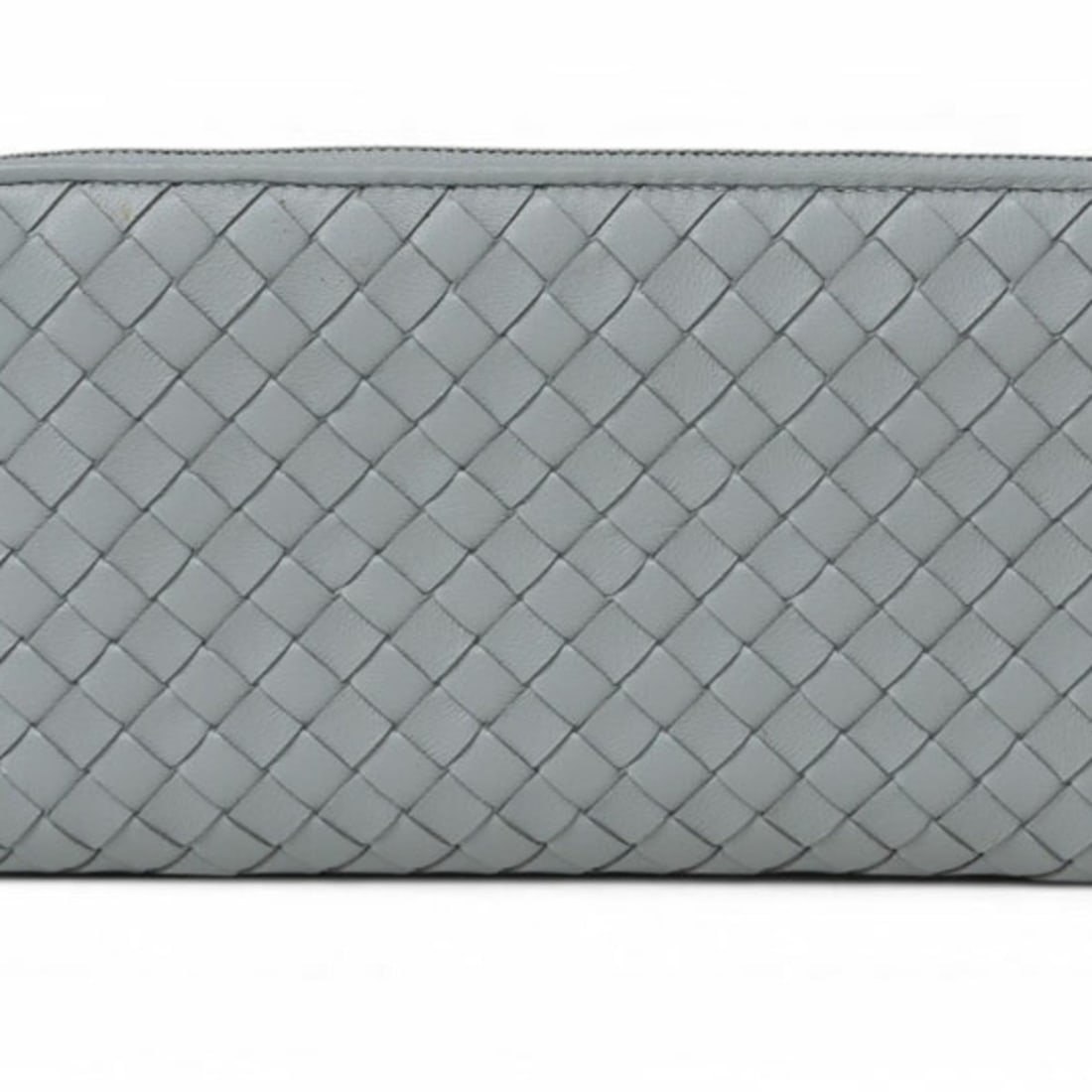 Unused Bottega Veneta wallet, long round closure, Intrecciato weave, ice blue.: --- Catalog ---Category: SizeSize (HxWxD): 10.5cm x 19cm x 2.5cm / 4.13'' x 7.48'' x 0.98''Category: DesignType: Long wallet (bi-fold)Color: BlueGender: Women,MenCategory: GeneralLine: IntrecciatoBran
