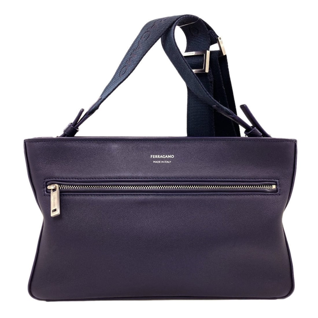 Salvatore Ferragamo Logo Shoulder Bag, Leather, Women's: --- Catalog ---Category: SizeSize (HxWxD): 17.5cm x 29cm x 8.5cm / 6.88'' x 11.41'' x 3.34''Category: DesignType: Shoulder bagColor: PurpleGender: WomenMaterial: Leather Category: GeneralBrand: Salvat