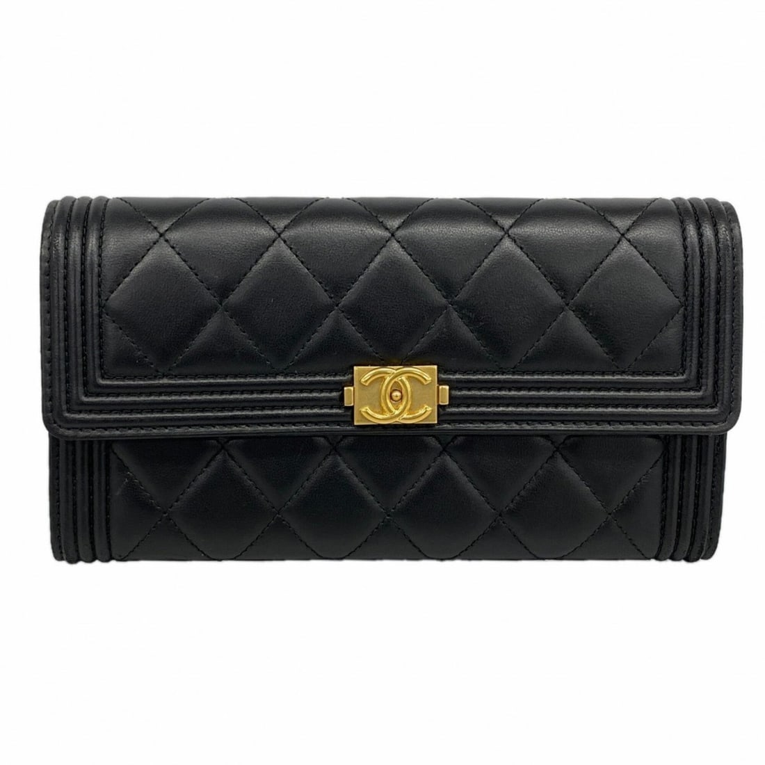 Chanel Boy Long Wallet, Lambskin, Black, Women's: --- Catalog ---Category: SizeSize (HxWxD): 11cm x 19.5cm x 3cm / 4.33'' x 7.67'' x 1.18''Category: DesignType: Long wallet (bi-fold)Color: BlackGender: WomenMaterial: Leather Leather/Fur Type: Lambski