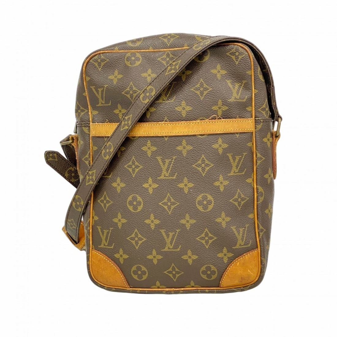 Louis Vuitton Monogram Danube MM Shoulder Bag M45264 Brown Women's: --- Catalog ---Category: SizeSize (HxWxD): 28.5cm x 20.5cm x 7cm / 11.22'' x 8.07'' x 2.75''Category: DesignType: Shoulder bagColor: BrownGender: WomenCategory: GeneralMPN: M45264Brand: Louis Vuitton-