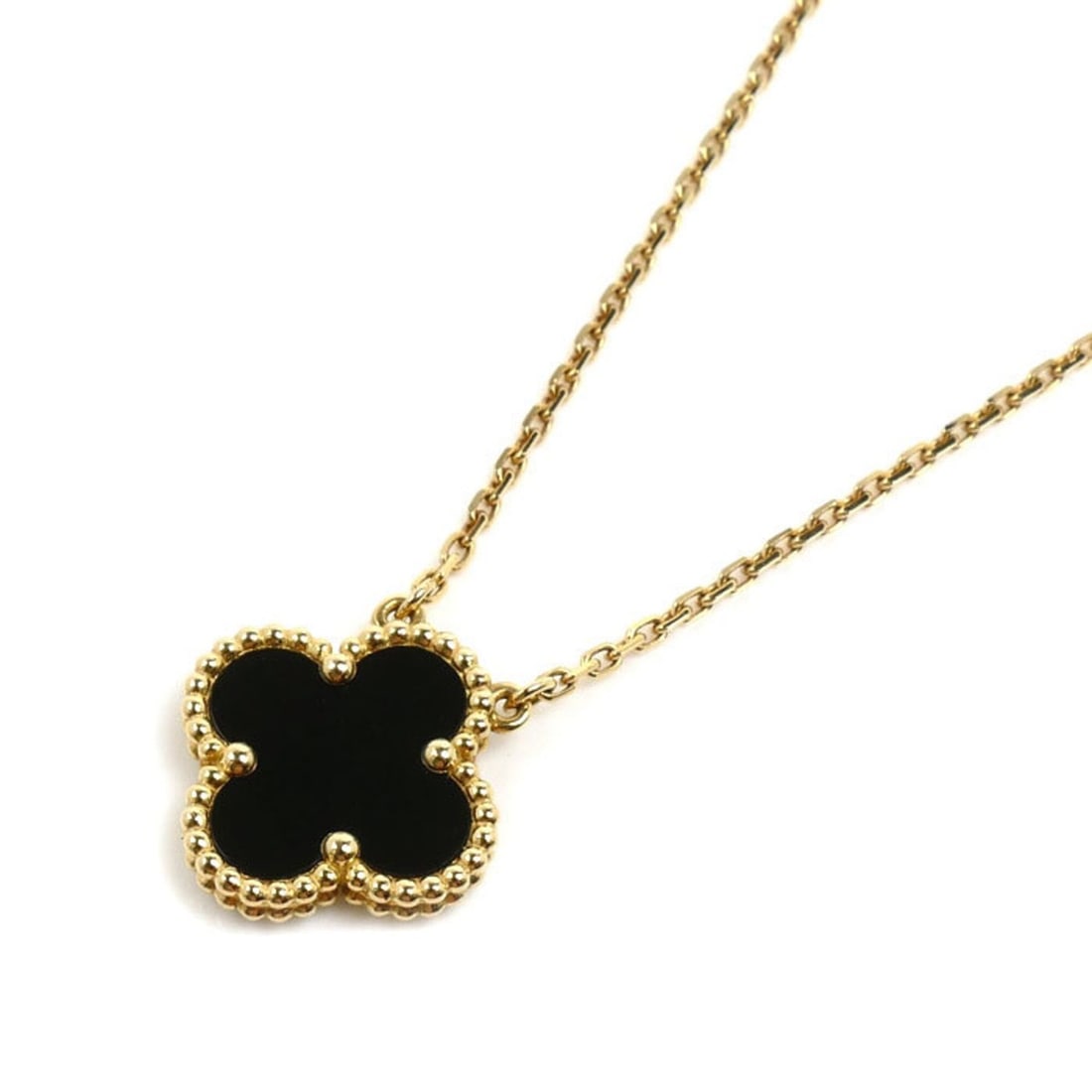 Van Cleef & Arpels Vintage Alhambra Necklace in 18K Yellow Gold (VCARA45800), featuring onyx, 5.2g,: --- Catalog ---Category: SizePendant Size: 15mm x 15mm / 0.59'' x 0.59''Neck Circumference: 37 cm - 42 cm / 14.56'' - 16.53''Category: DesignStone: OnyxGender: WomenMaterial: Yellow gold (18K)Necklace