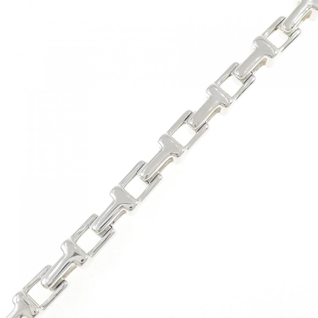 Tiffany & Co. T Narrow Chain Bracelet: --- Catalog ---Category: SizeLength: 18.5cm / 7.28''Category: DesignType: Charm braceletGender: WomenMaterial: Silver 925Category: GeneralBrand: Tiffany--- Item List ---Section: ConditionRanking: