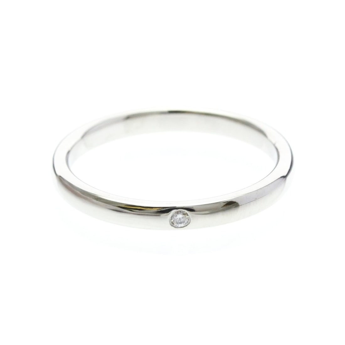 Tiffany Stacking Band Ring 1P Diamond Platinum Fashion Diamond Band Ring Silver: --- Catalog ---Category: SizeWidth: 2.6mm / 0.1''Weight: 5.8g / 0.2oz.JP Size: 20US Size: 9.5Category: DesignType: Band ringColor: SilverMetal: PlatinumStone: DiamondStyle: FashionGender: Men,WomenMat