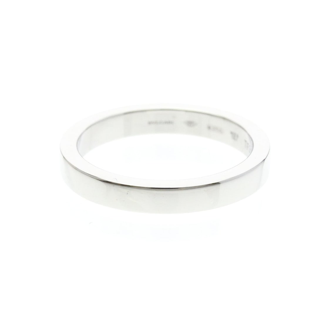 Bvlgari Marry Me Ring Platinum Fashion No Stone Band Ring Silver: --- Catalog ---Category: SizeWidth: 3mm / 0.12''Weight: 6.5g / 0.22oz.JP Size: 13.5US Size: 6.5-7Category: DesignType: Band ringColor: SilverMetal: PlatinumStone: No StoneStyle: FashionGender: Men,Wom
