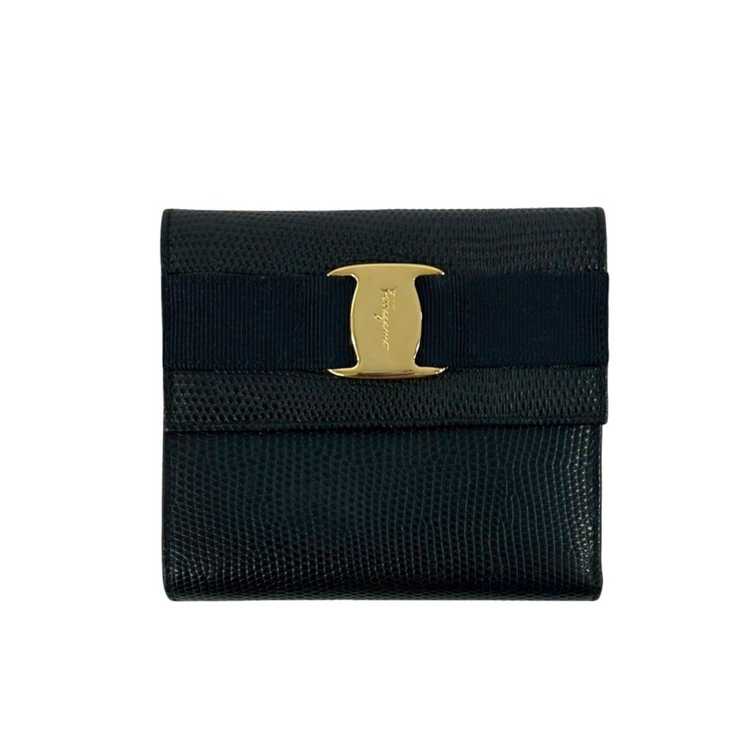 Salvatore Ferragamo Vintage Vara Ribbon Hardware Leather Tri-fold Wallet Black 09149: --- Catalog ---Category: SizeSize (HxWxD): 10cm x 11cm x 2cm / 3.93'' x 4.33'' x 0.78''Category: DesignType: Wallet (tri-fold)Color: BlackGender: WomenMaterial: Leather Category: GeneralBrand: Salvato