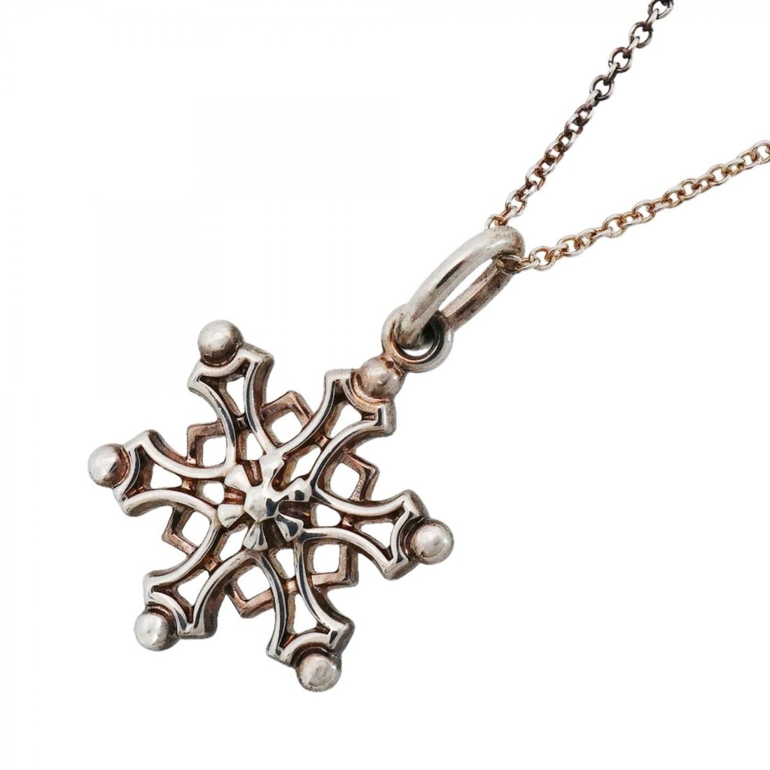 Tiffany & Co. Snowflake Necklace, Sterling Silver 925, Women's: --- Catalog ---Category: SizePendant Size: 24.8mm x 14.8mm / 0.97'' x 0.58''Neck Circumference: 40 cm / 15.74''Category: DesignGender: WomenMaterial: Silver 925Necklace Type: NecklaceCategory: General