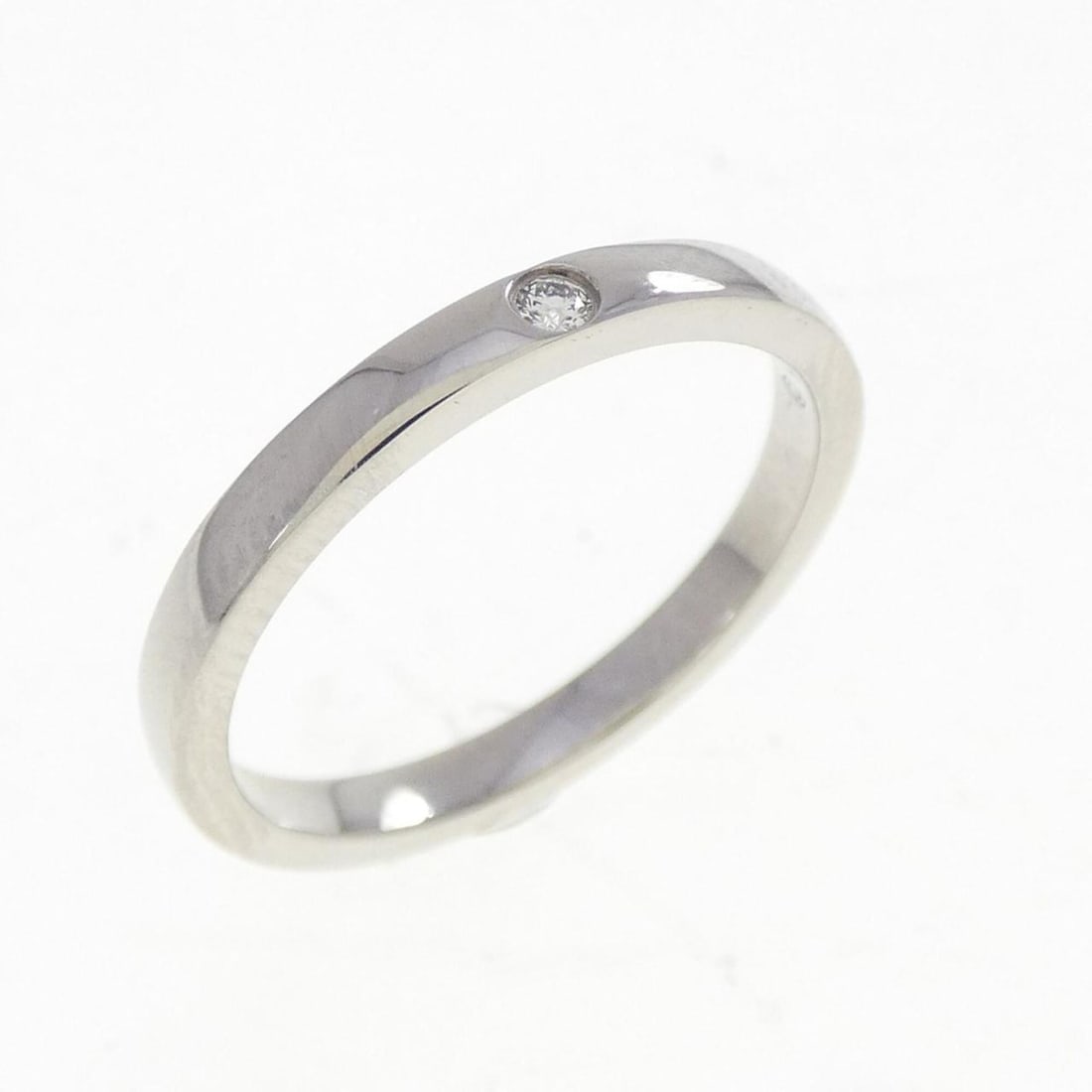 Cartier Ballerina Ring: --- Catalog ---Category: SizeUS Size: 5.5Brand Size: 50Category: DesignType: Band ringStone: DiamondGender: WomenMaterial: Platinum 950Category: GeneralMPN: B4077700Brand: Cartier--- Item List