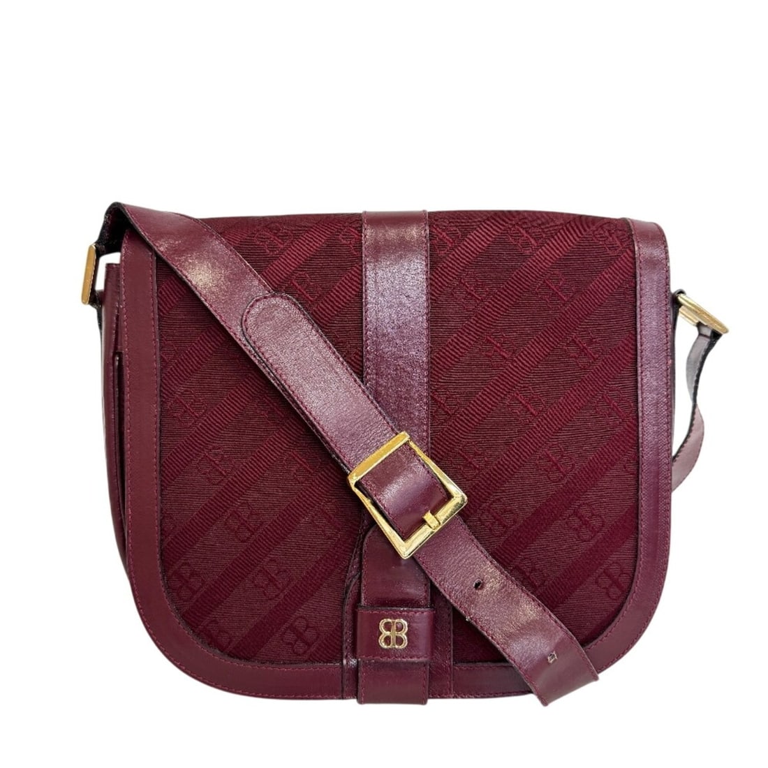BALENCIAGA Balenciaga BB pattern shoulder bag, wine red: --- Catalog ---Category: SizeSize (HxWxD): 22cm x 26cm x 7.5cm / 8.66'' x 10.23'' x 2.95''Category: DesignType: Shoulder bagColor: BordeauxGender: WomenMaterial: Canvas , Leather Hardware Color: GoldC