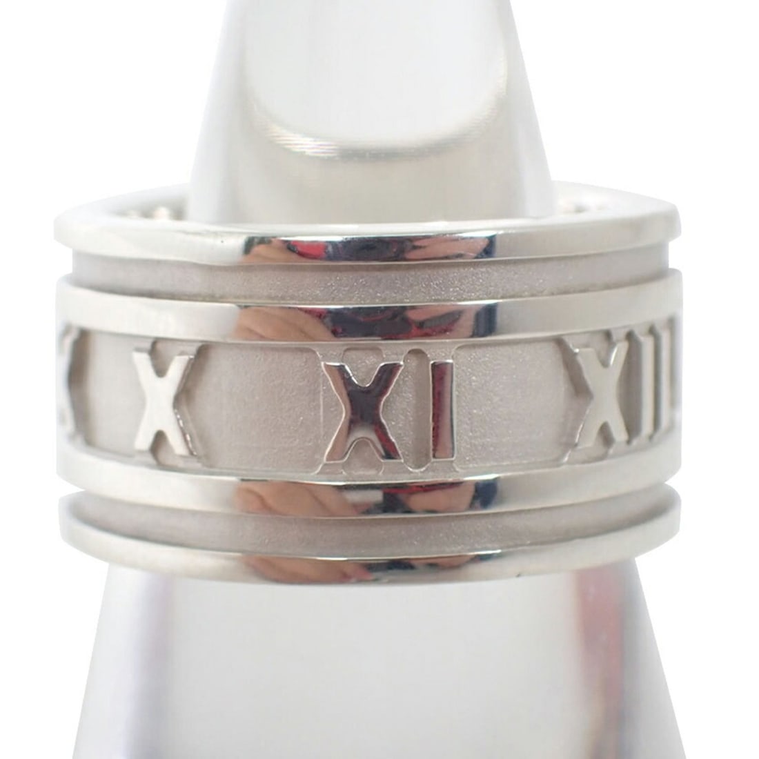 TIFFANY & Co. 925 Atlas Wide Ring, Size 16: --- Catalog ---Category: SizeJP Size: 16US Size: 8Category: DesignType: Band ringGender: Women,MenMaterial: Sterling silver 925Category: GeneralBrand: Tiffany--- Item List ---Section: ConditionRanking