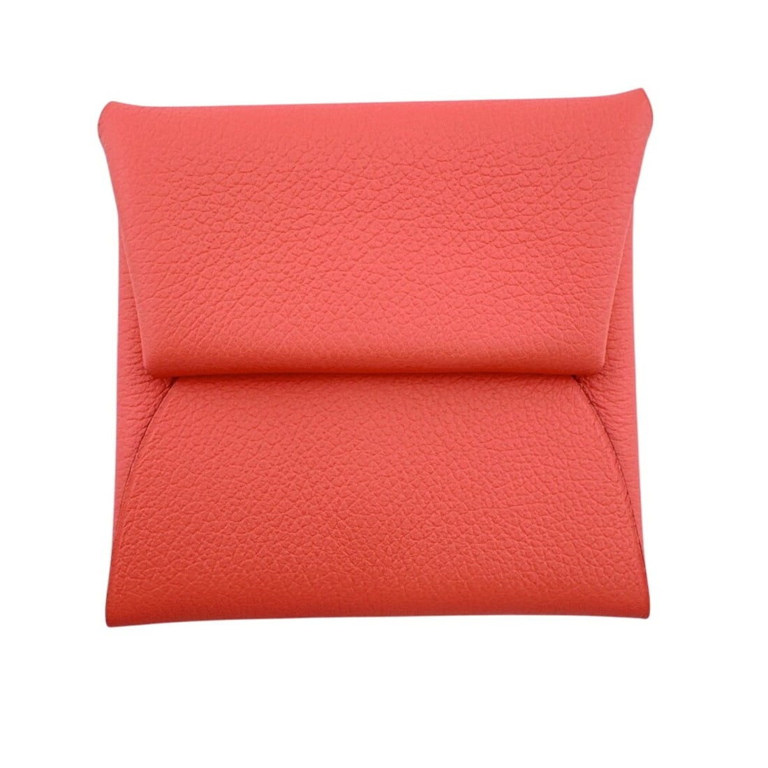 HERMES Bastia coin purse with silver hardware, flap, pink: --- Catalog ---Category: SizeSize (HxWxD): 8cm x 8.5cm / 3.14'' x 3.34''Category: DesignType: Coin purse/coin caseColor: Pink, Rose azaleeGender: WomenCategory: GeneralBrand: Hermes--- Item List ---Se