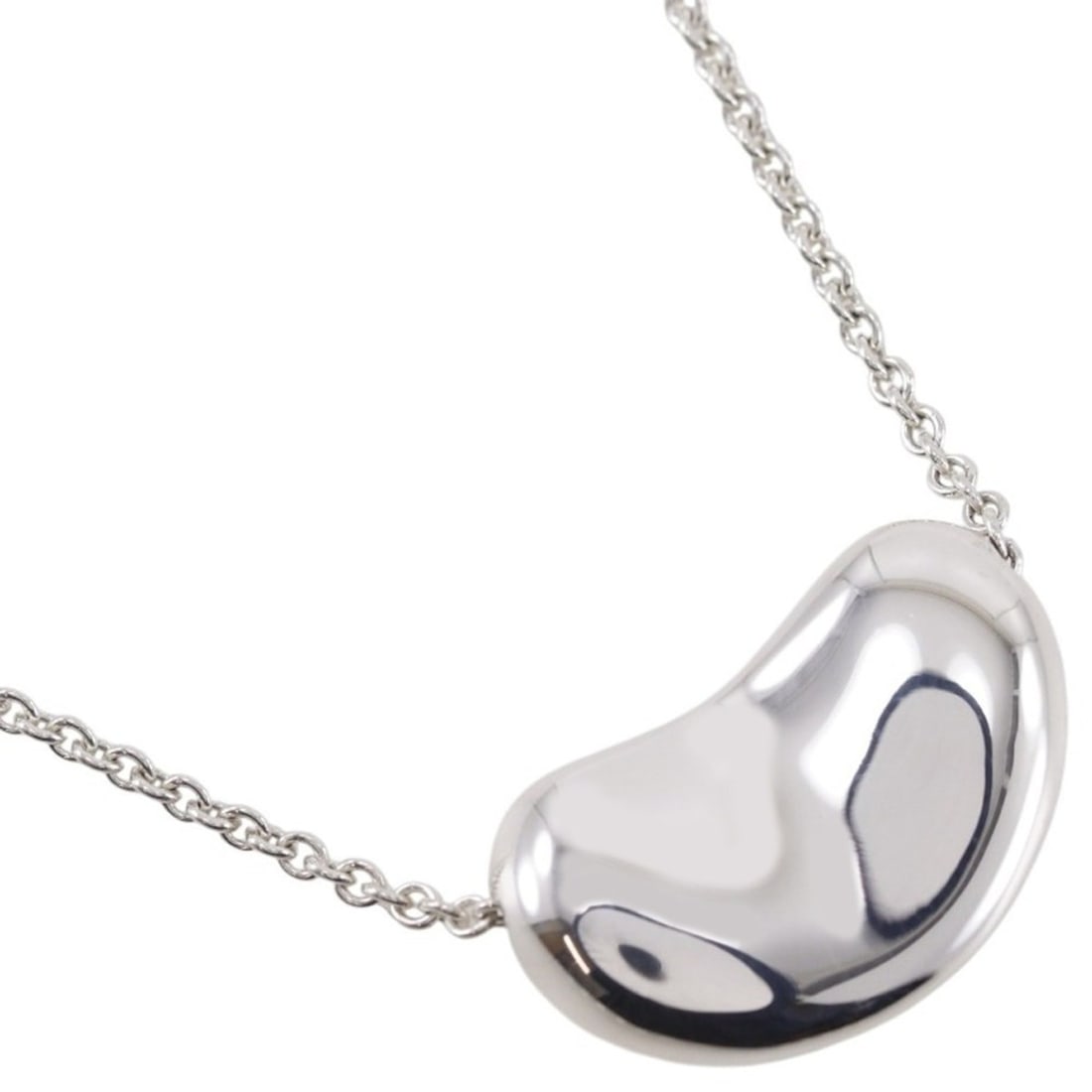 Tiffany & Co. Bean Necklace, Elsa Peretti Design, Sterling Silver 925, Approx. 11.6g, Women's.: --- Catalog ---Category: SizeWeight: 11.6g / 0.4oz.Pendant Size: 13mm x 20mm / 0.51'' x 0.78''Neck Circumference: 45 cm / 17.71''Category: DesignMetal: SilverGender: WomenMetal Purity: Silver925Neckla