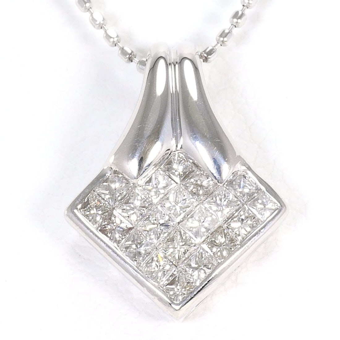 18K (18-karat white gold) necklace with 0.60 ct diamond, includes appraisal certificate, total (1 of 7)