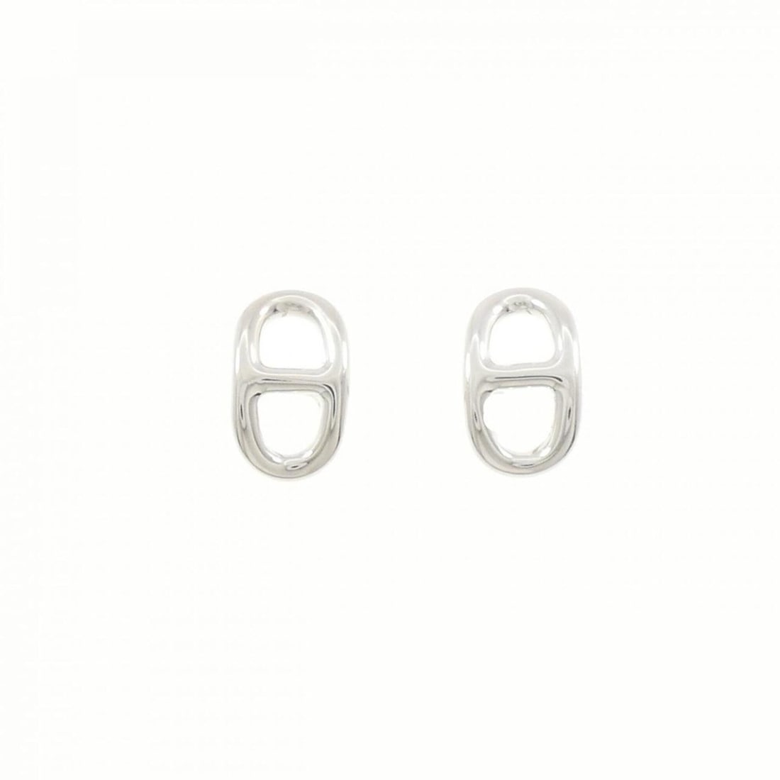 Hermes Hermès Chaine d'Ancre Earrings: --- Catalog ---Category: SizeSize (HxWxD): 15.00mm x 9.10mm / 0.59'' x 0.36''Category: DesignType: Stud earringsGender: WomenMaterial: Silver 925Category: GeneralBrand: Hermes--- Item List ---Section: