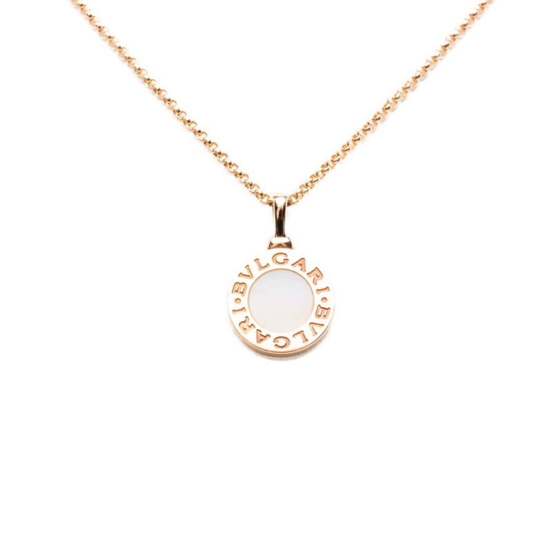 BVLGARI Chain Pendant Necklace Shell 18KYG Yellow Gold 750 Women's: --- Catalog ---Category: SizePendant Size: 17mm x 11mm / 0.66'' x 0.43''Neck Circumference: 45 cm / 17.71''Category: DesignGender: WomenMaterial: Shell, Yellow gold (18K)Necklace Type: Pendant necklac