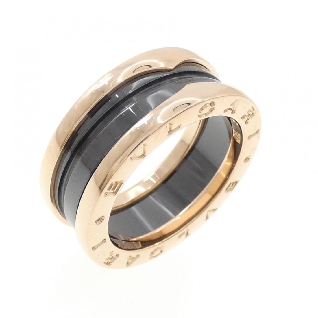 Bvlgari B.zero1 2-band ring: --- Catalog ---Category: SizeUS Size: 6.5Brand Size: 53Category: DesignType: Band ringGender: WomenMaterial: Ceramic, Pink gold (18K)Category: GeneralMPN: AN855962 347042Brand: Bvlgari--- Item List