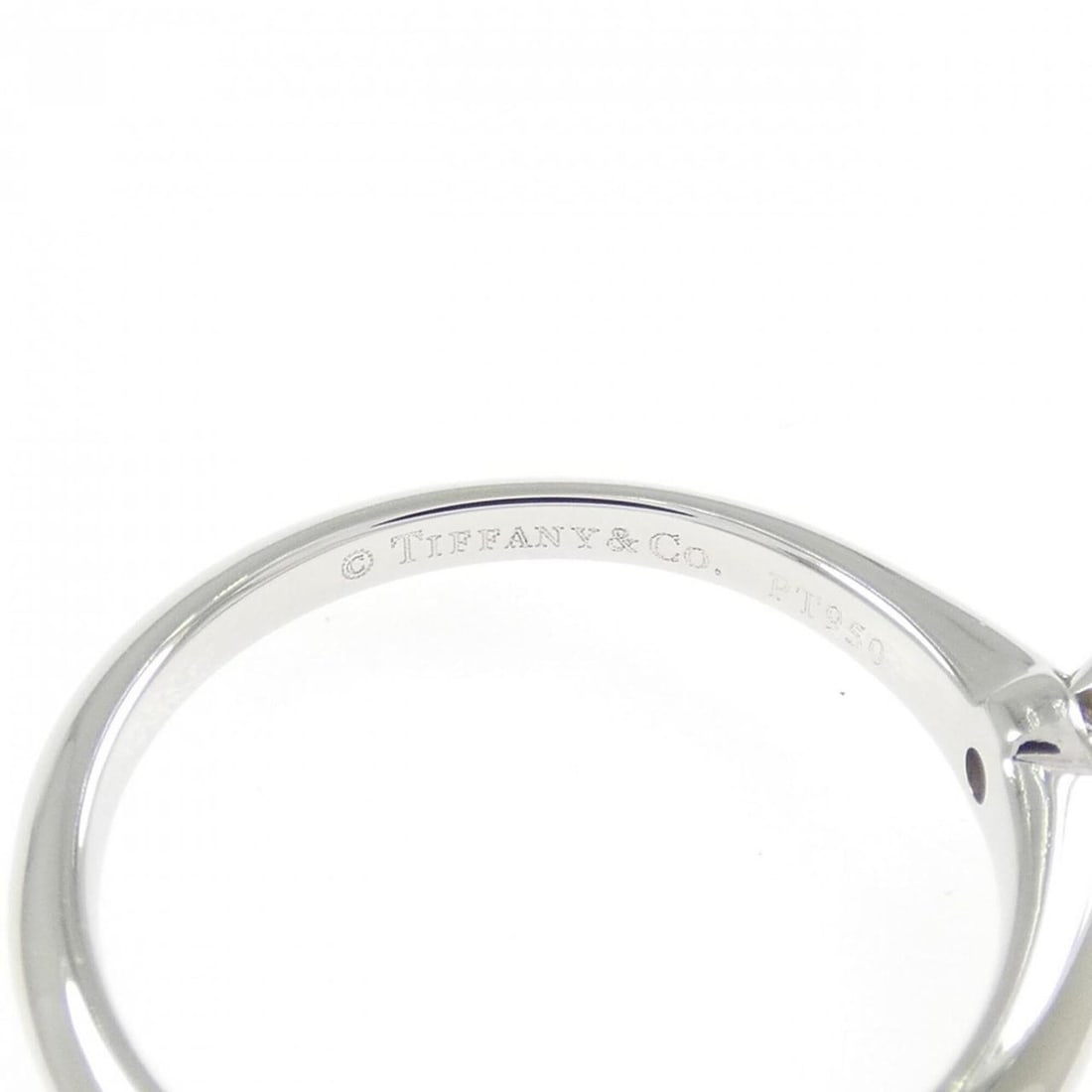 Tiffany Classic Solitaire Ring 0.30CT D VVS2 EXT - 4