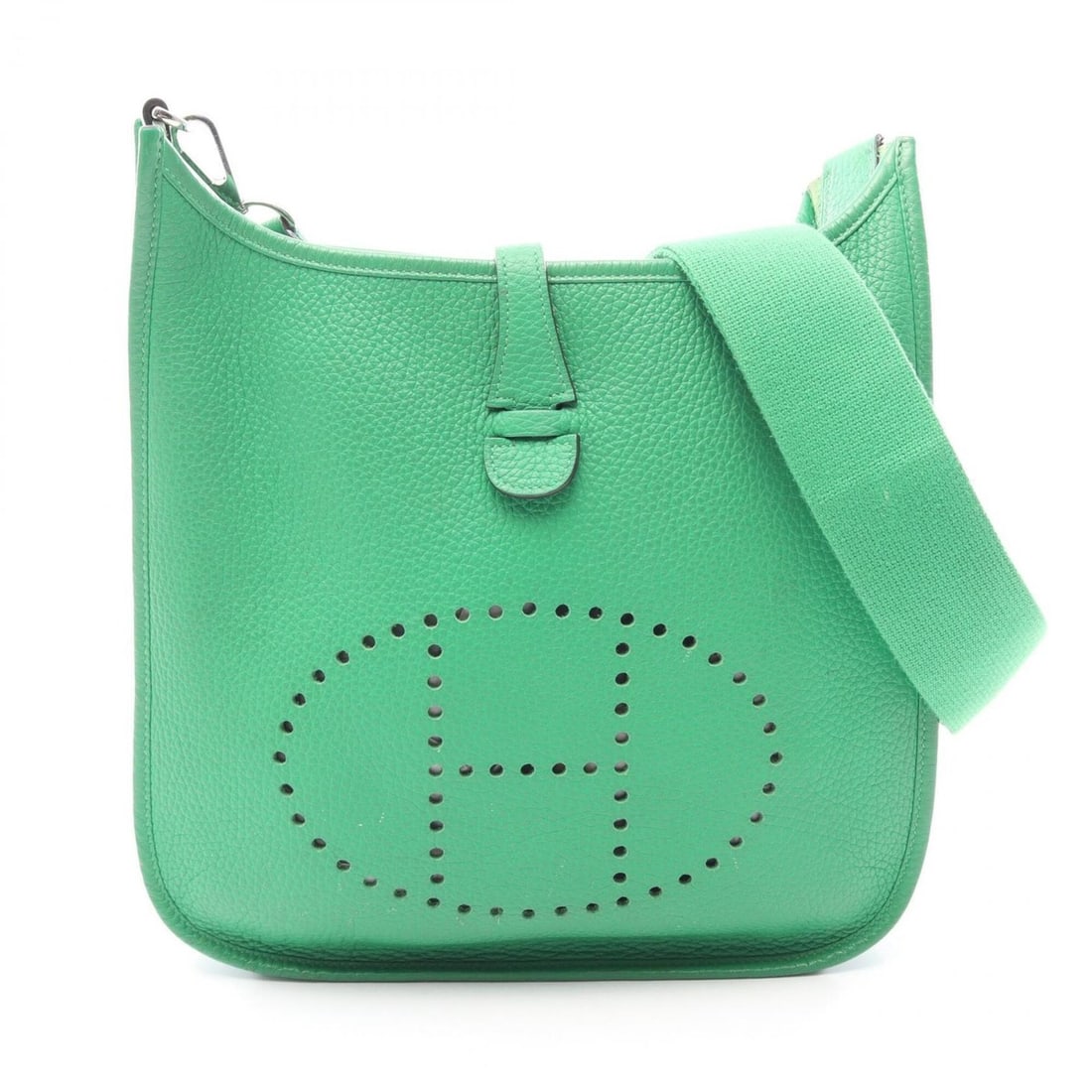 Hermes Evelyne 3 Trois PM Shoulder Bag/Handbag, Leather, Taurillon Clemence, Women's, Green: --- Catalog ---Category: SizeSize (HxWxD): 26.5cm x 28cm x 7cm / 10.43'' x 11.02'' x 2.75''Category: DesignType: Shoulder bagColor: GreenGender: WomenMaterial: Taurillon clemence leather Category: Gen
