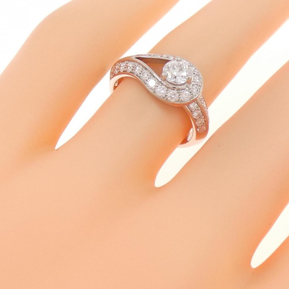 Van Cleef & Arpels Couture Ring - 5