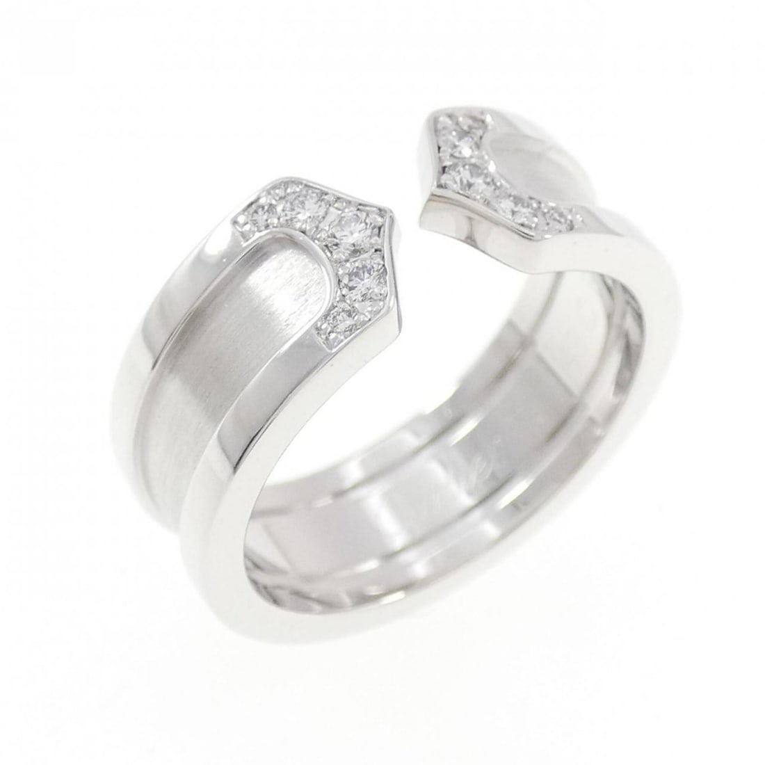 Cartier C2 Small Ring: --- Catalog ---Category: SizeWidth: 6.5mm / 0.26''Weight: 7.4g / 0.26oz.JP Size: 9US Size: 5Category: DesignType: Band ringStone: DiamondGender: WomenMaterial: White gold (18K)Category: GeneralLine: C