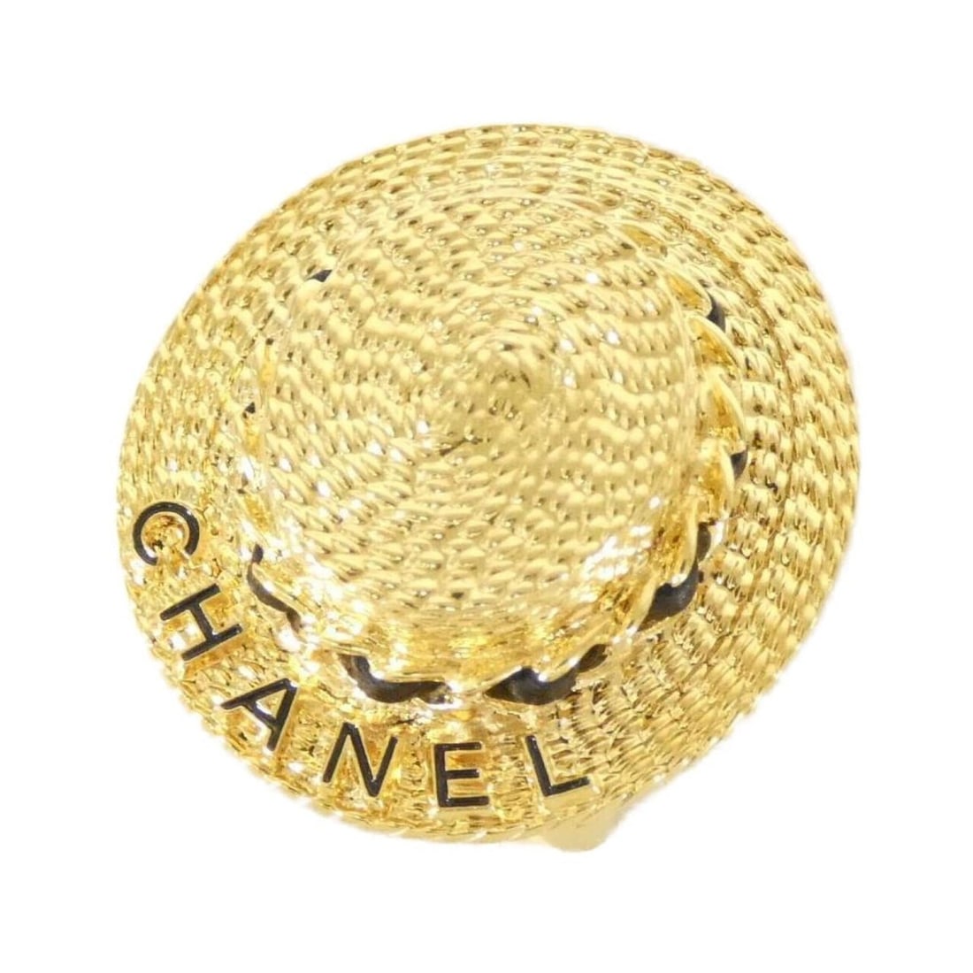 Chanel brooch: --- Catalog ---Category: SizeSize (HxWxD): 3.4cm x 3.2cm / 1.33'' x 1.25''Category: DesignType: BroochColor: Black, GoldGender: WomenCategory: GeneralBrand: Chanel--- Item List ---Section: