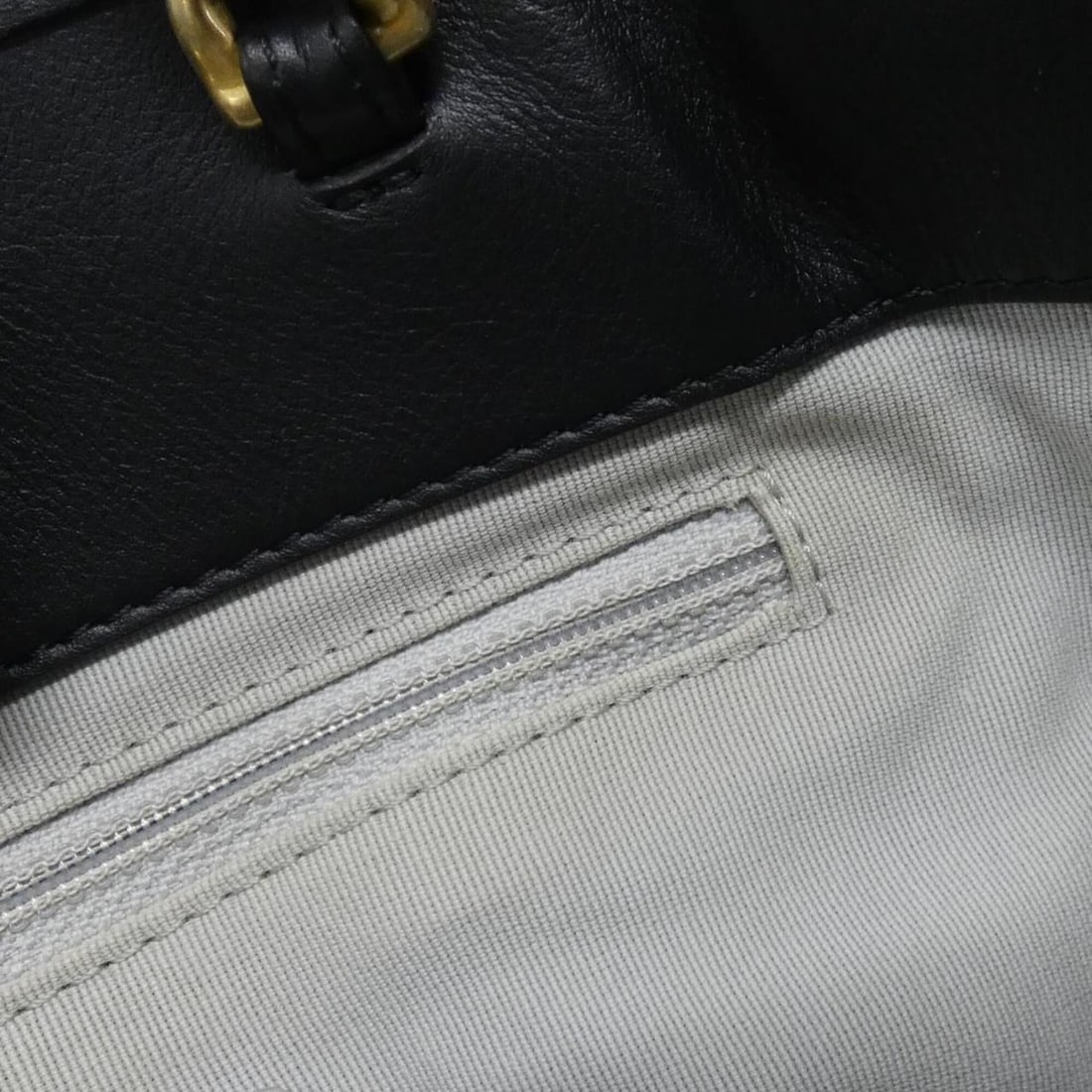 Chanel shoulder bag - 8