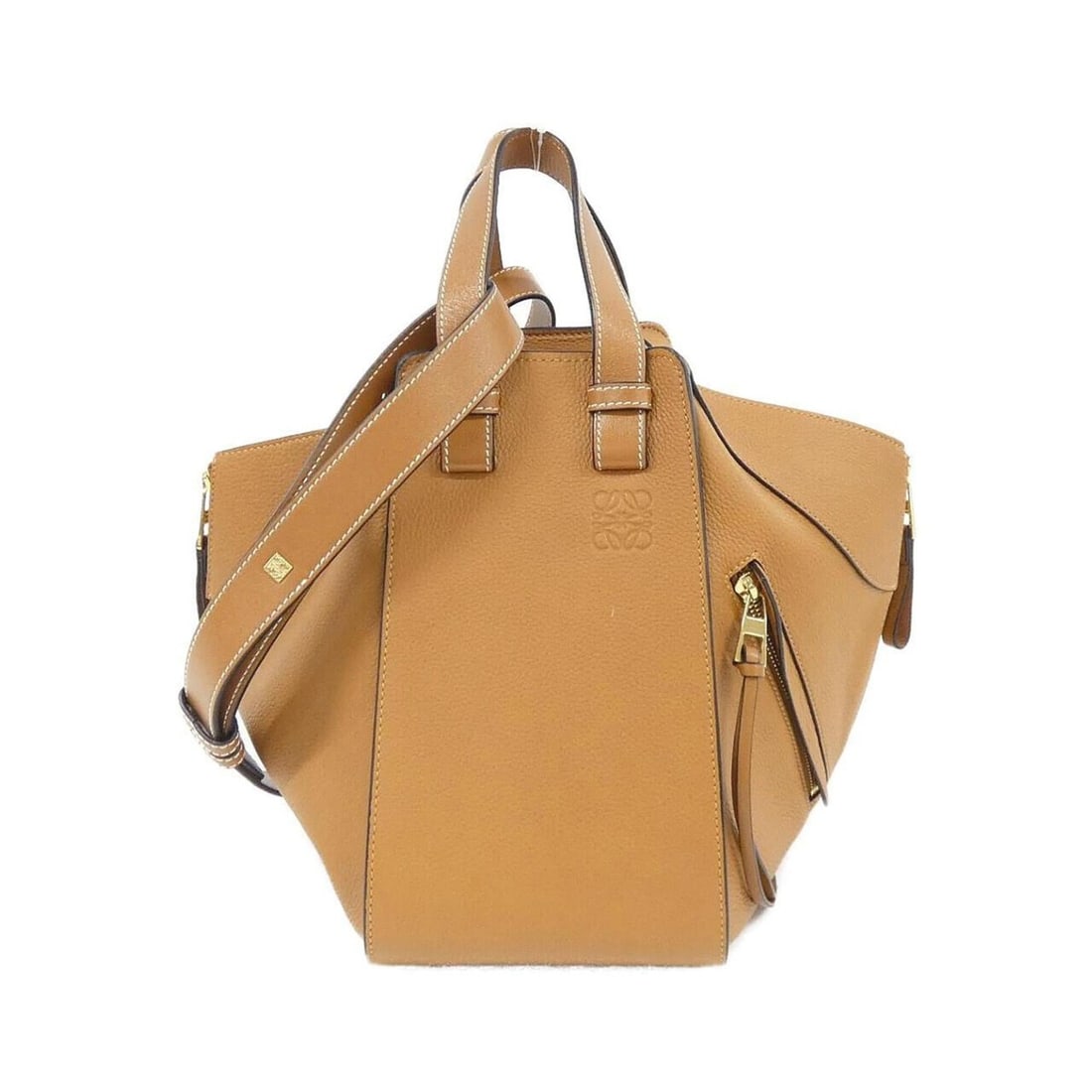 Loewe Hammock Small 387 12KN60 Shoulder Bag: --- Catalog ---Category: SizeWeight: 610g / 1.34lb.Size (HxWxD): 24cm x 32cm x 27cm / 9.44'' x 12.59'' x 10.62''Strap Length: 90cm - 106cm / 35.43'' - 41.73''Handle Length: 23cm / 9.05''Category: