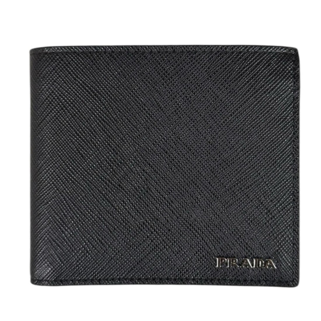 Prada Saffiano Bi-fold Wallet Leather 2MO738 Men's PRADA: --- Catalog ---Category: SizeSize (HxWxD): 9.5cm x 11cm x 2cm / 3.74'' x 4.33'' x 0.78''Category: DesignType: Wallet (bi-fold)Color: Black, NeroGender: MenMaterial: Leather Category: GeneralLine: Saff