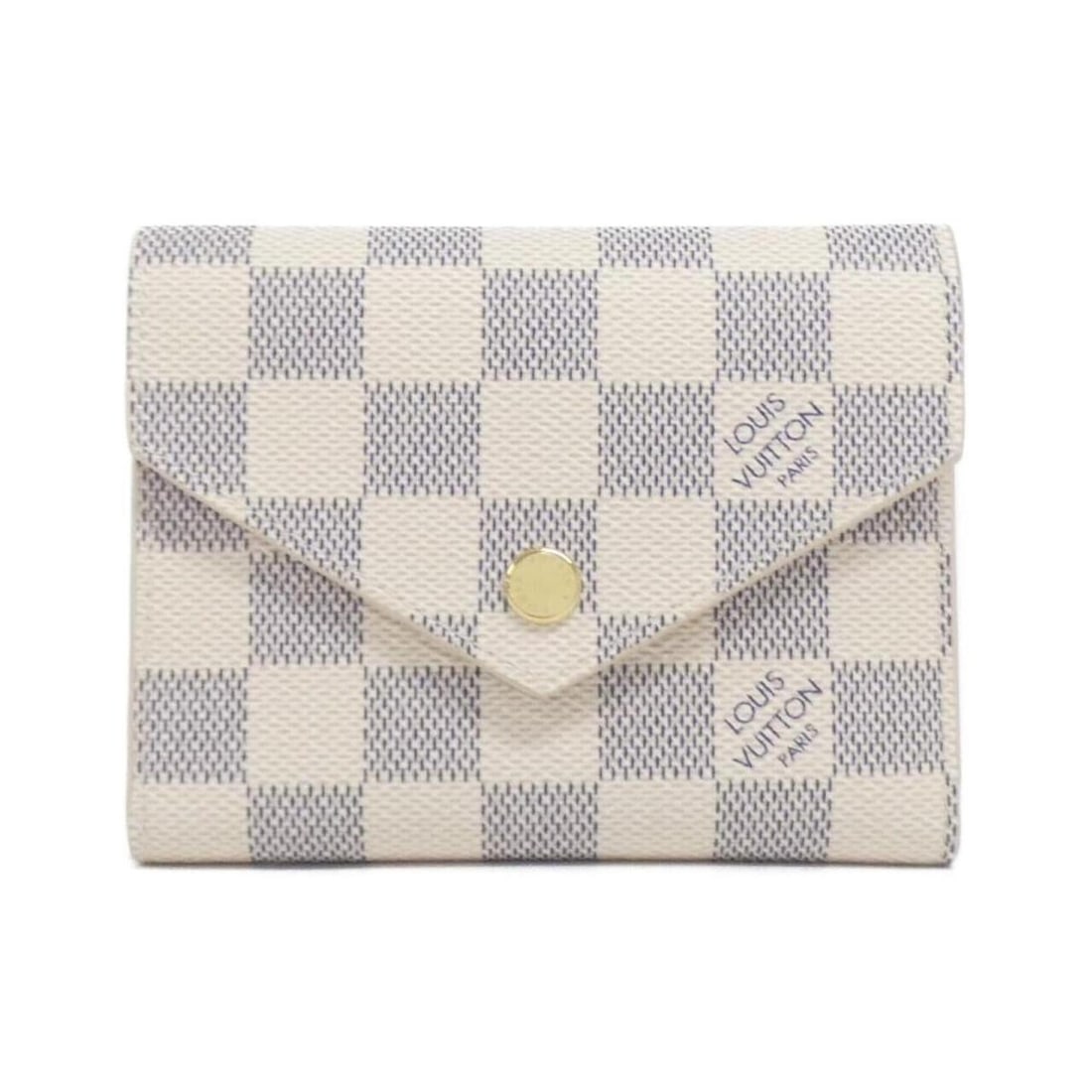 Louis Vuitton Damier Azur Portefeuille Victorine N64022 Wallet: --- Catalog ---Category: SizeSize (HxWxD): 9cm x 12cm x 2cm / 3.54'' x 4.72'' x 0.78''Category: DesignType: Wallet (tri-fold)Color: Azur, Rose ballerineGender: WomenMaterial: Coated canvas Category: