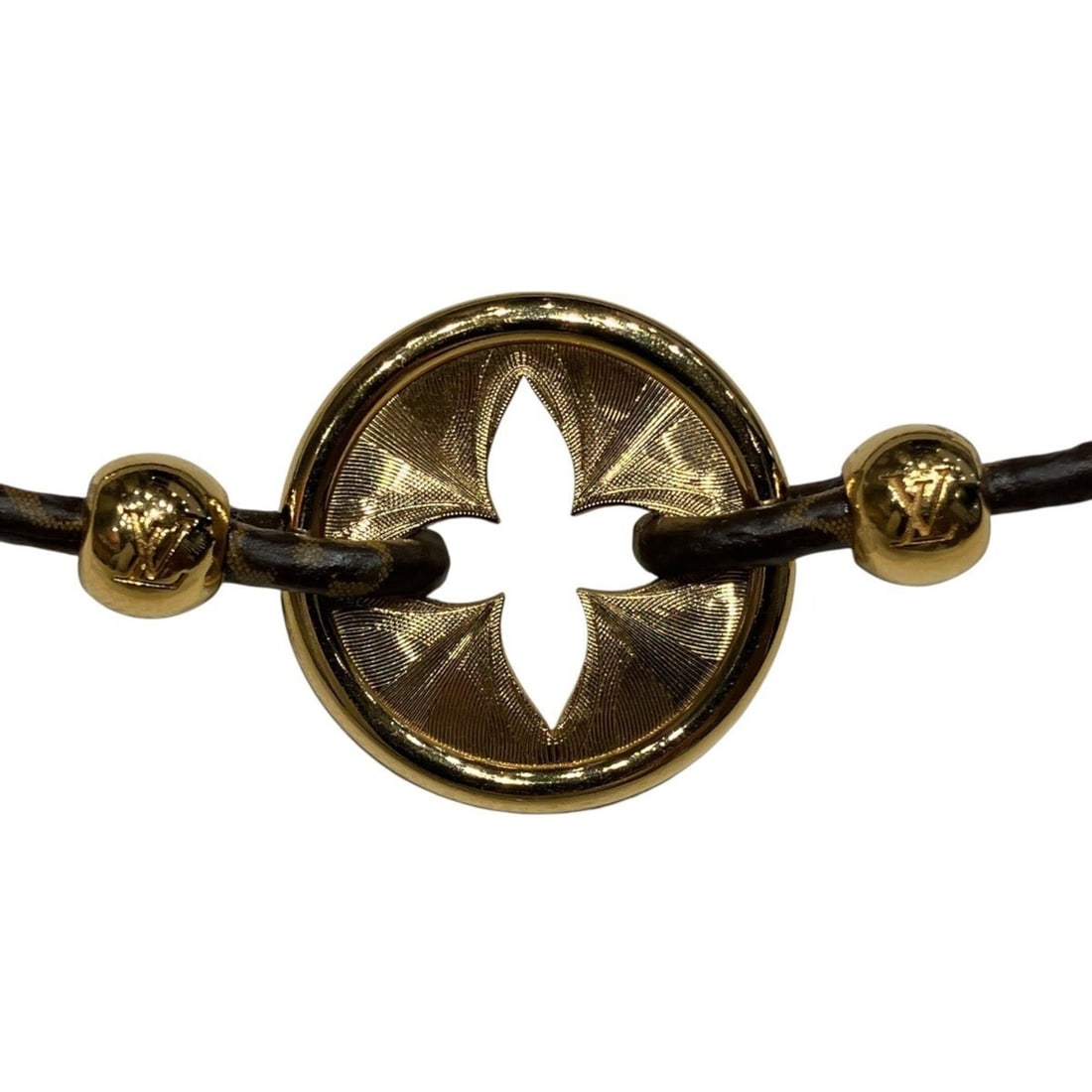 Louis Vuitton Baby Flower Bracelet, Monogram Pattern, Total Weight 6.2g, GP M8029: --- Catalog ---Category: SizeLength: 21cm / 8.26''Weight: 6.2g / 0.21oz.Diameter: 6.5cm / 2.55''Category: DesignType: Charm braceletFinish: Gold platedGender: WomenCategory: GeneralBrand: Louis Vuitto