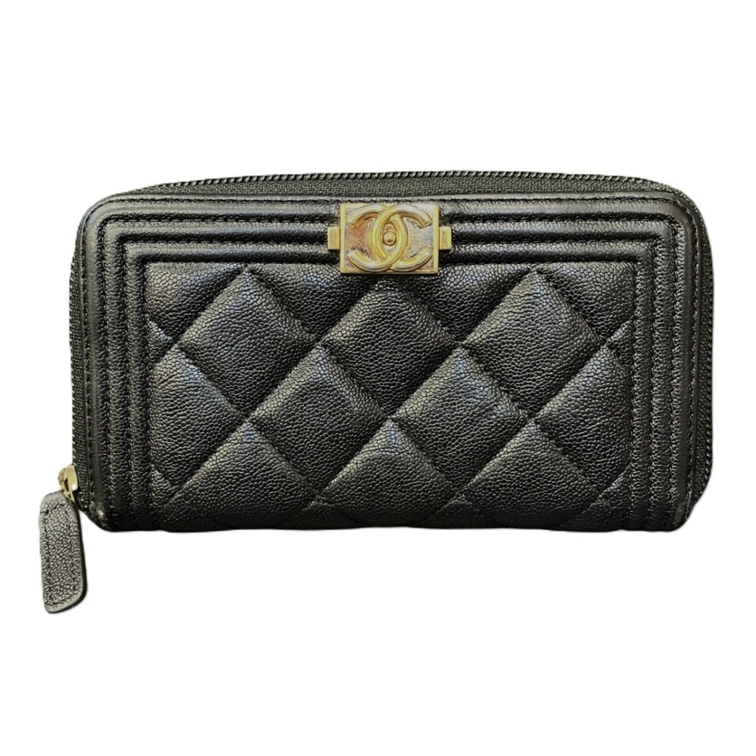 Chanel Boy Long Wallet, Caviar Leather, A80288: --- Catalog ---Category: SizeSize (HxWxD): 9cm x 16cm x 2cm / 3.54'' x 6.29'' x 0.78''Category: DesignType: Long wallet (bi-fold)Color: BlackGender: Men,WomenMaterial: Grained Calfskin Category: Gener