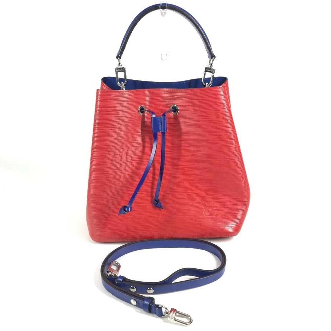 LOUIS VUITTON M54365 Epi NeoNoe Bicolor Bucket Bag, Shoulder 2-Way Handbag, Leather, Women's,: --- Catalog ---Category: SizeSize (HxWxD): 25cm x 25.5cm x 16.5cm / 9.84'' x 10.03'' x 6.49''Category: DesignType: Handbag, Shoulder bagColor: Blue, Red colorGender: WomenMaterial: Epi leather Categor